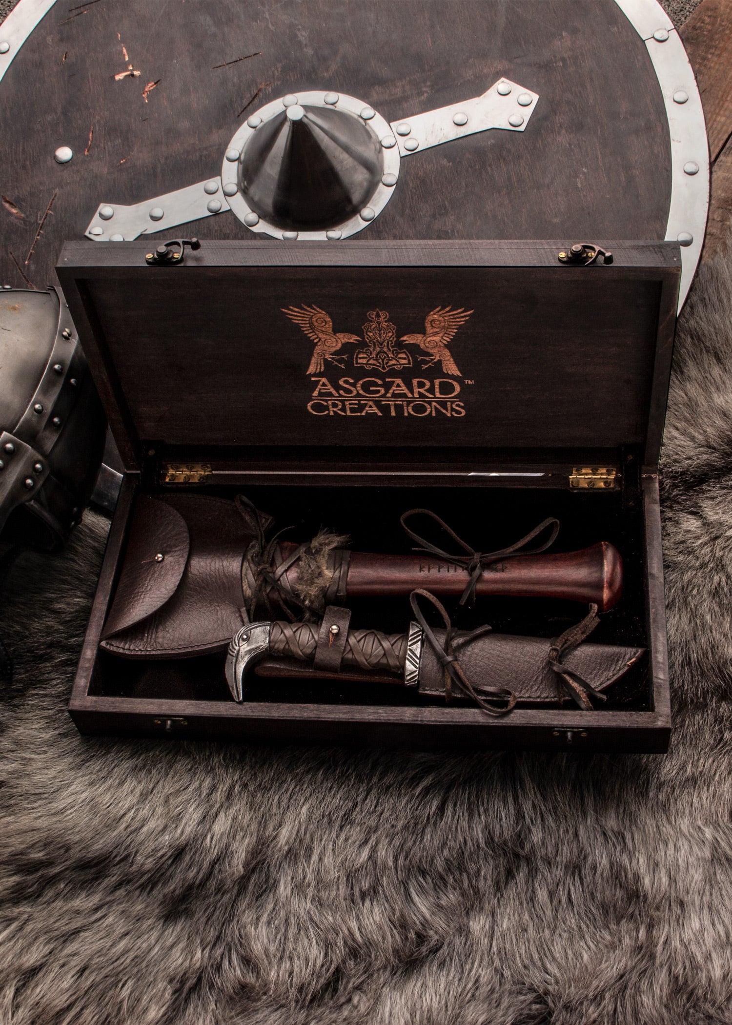 Imagen única de: Juego De Hacha Y Cuchillo Asgard, Windlass