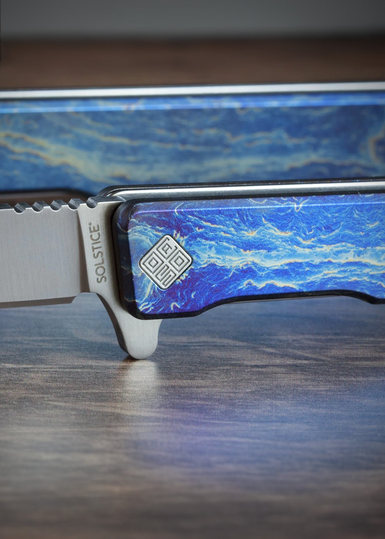 Imagen única de: Cuchillos Ocaso, Solsticio Titanio Anodizado, Acabado Satinado, Navaja De Bolsillo