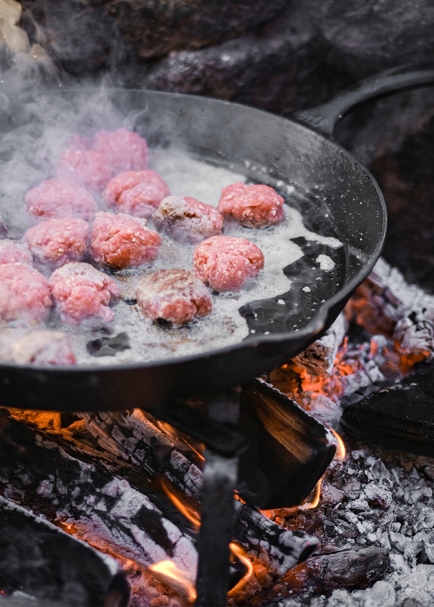 Imagen única de: Brasero Petromax 40 Cm Con Asa