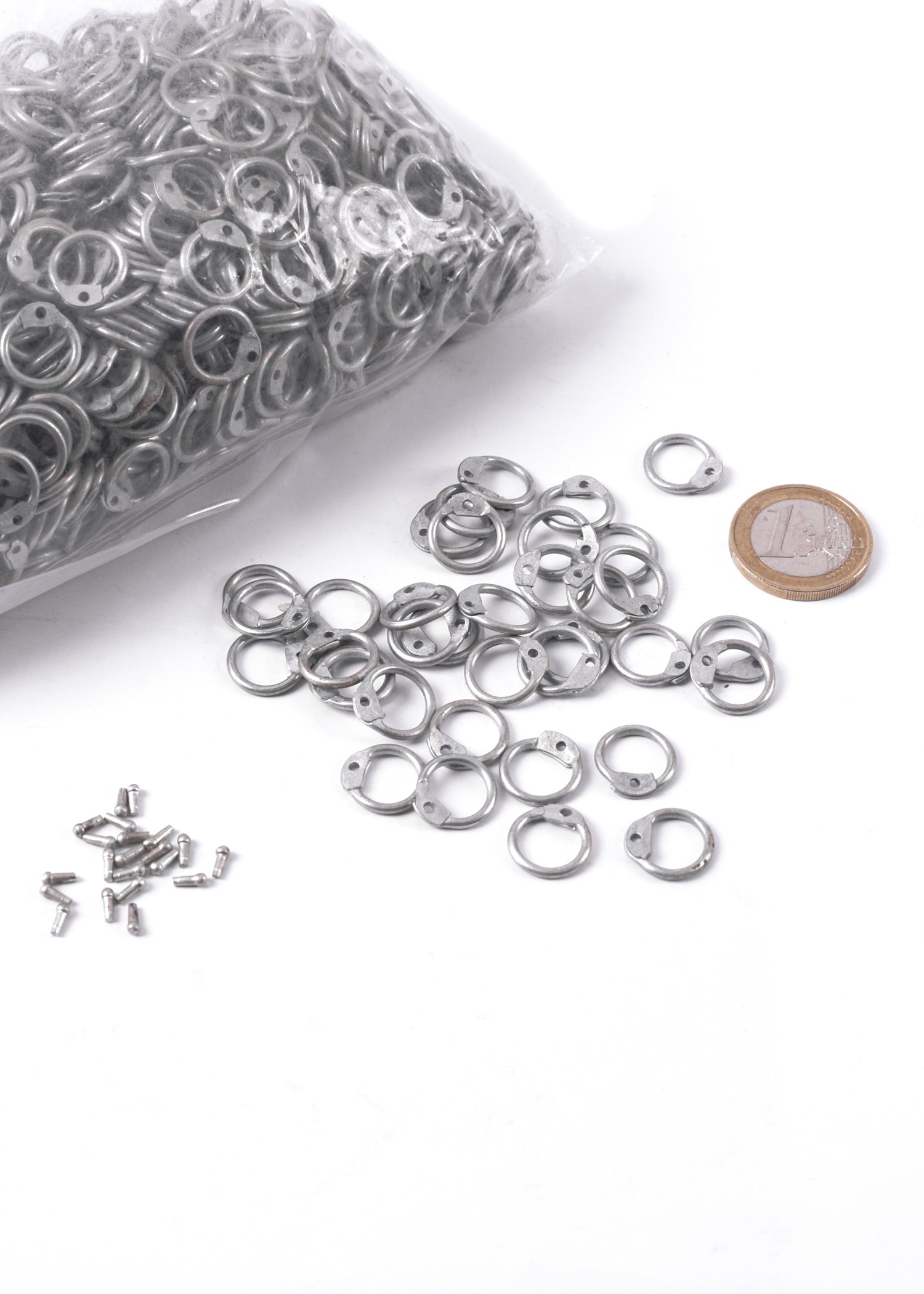 Imagen única de: Anillos Redondos Sueltos Rrz9 Para Remachar, Di 9 Mm, Galvanizados, Paquete De 1 Kg