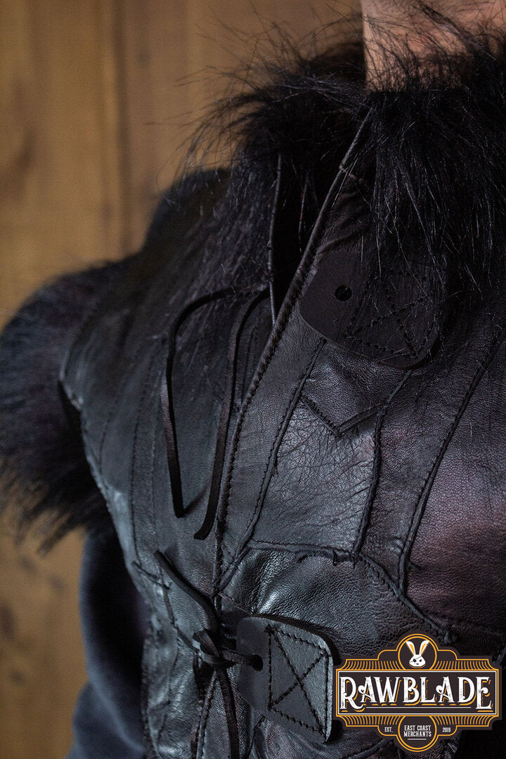 Imagen única de: Jubón De Cuero De Cuervo