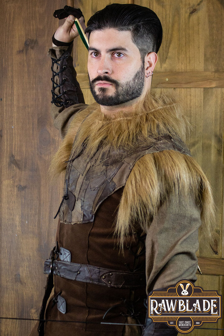 Imagen única de: Jubón De Cuero De Halcón