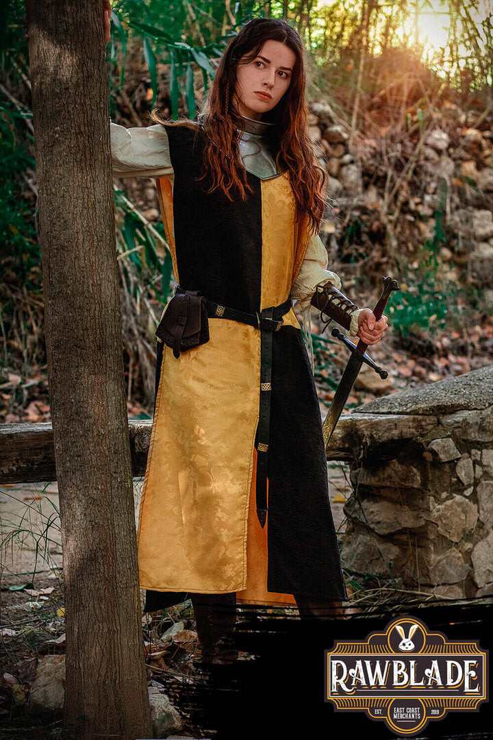 Imagen única de: Lawrence Knight Tabardo Ajedrezado