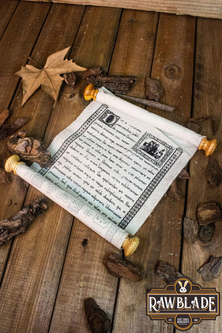 Imagen única de: Pergamino Medieval Con Correa De Cuero