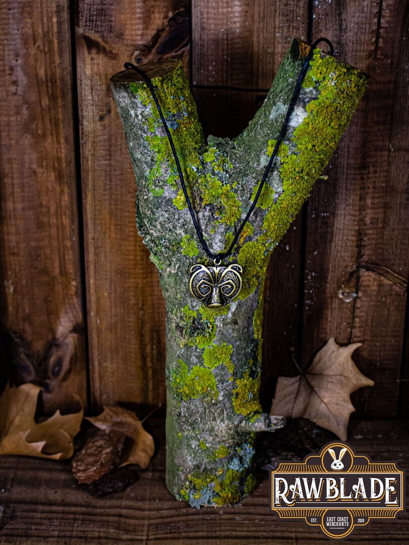 Imagen única de: Colgante Del Clan Del Oso