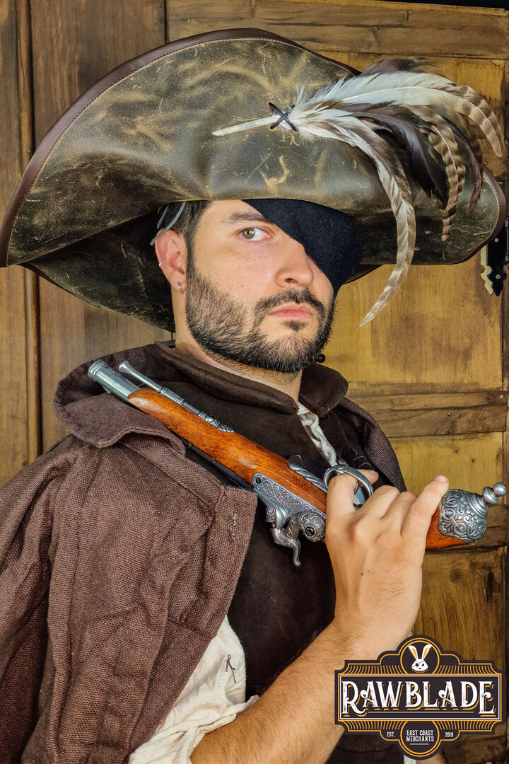 Imagen única de: Sombrero De Capitán Teague Con Plumas