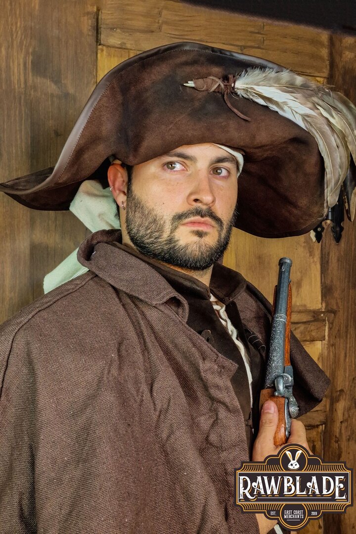 Imagen única de: Sombrero De Capitán Teague Con Plumas