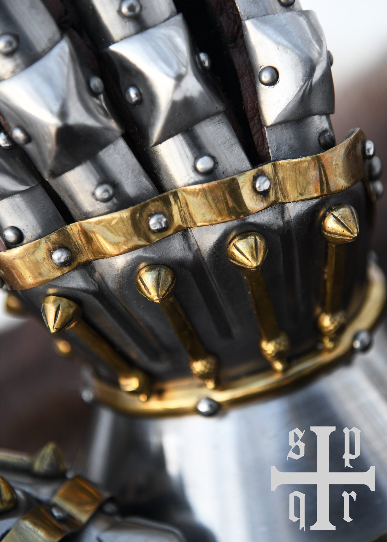 Imagen única de: Guantes De Reloj De Arena, Milán Ca. 1370, Acero Aproximadamente 1,6 Mm.