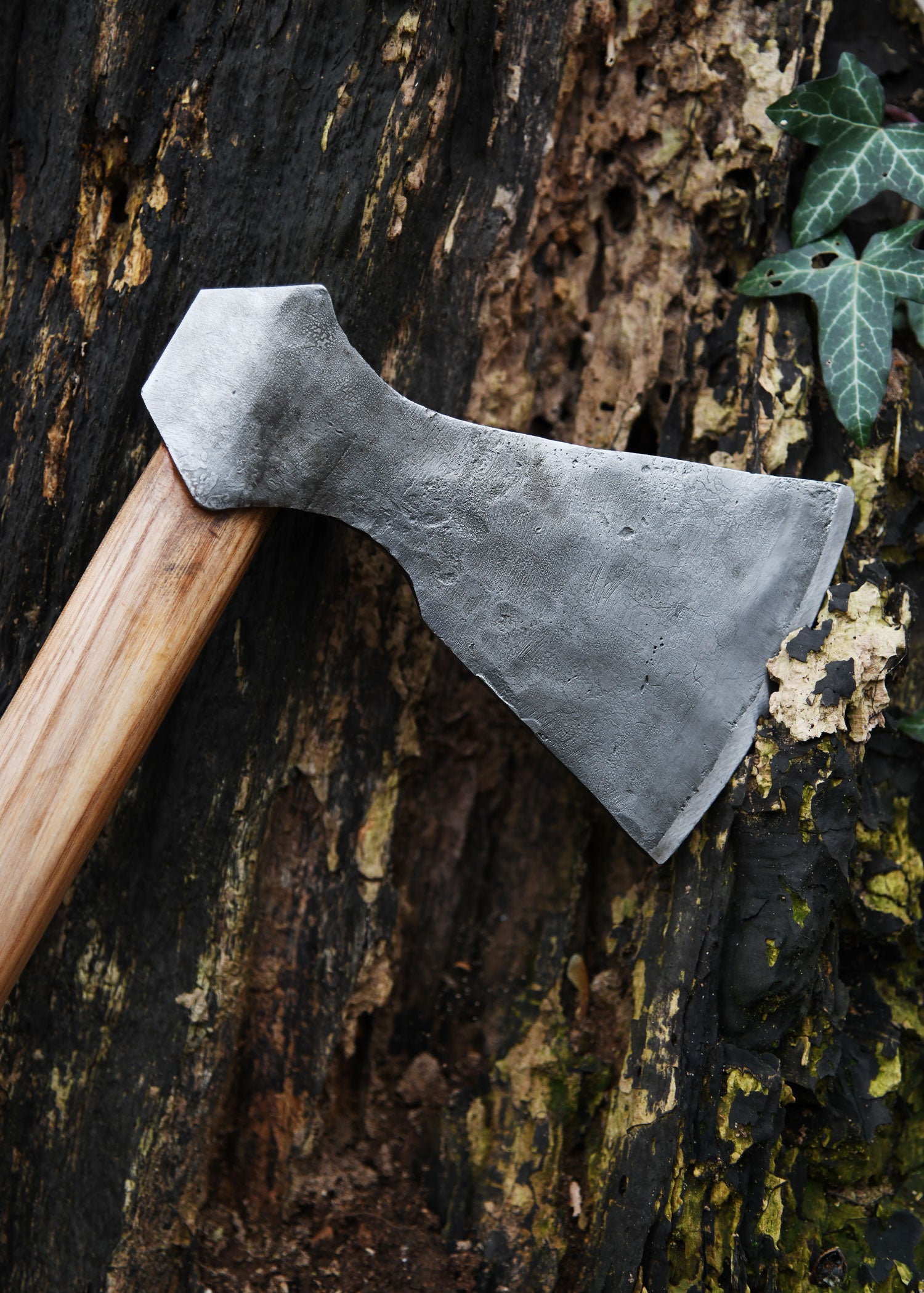 Imagen única de: Hacha Vikinga De Acero, Forjada A Mano, Tipo F