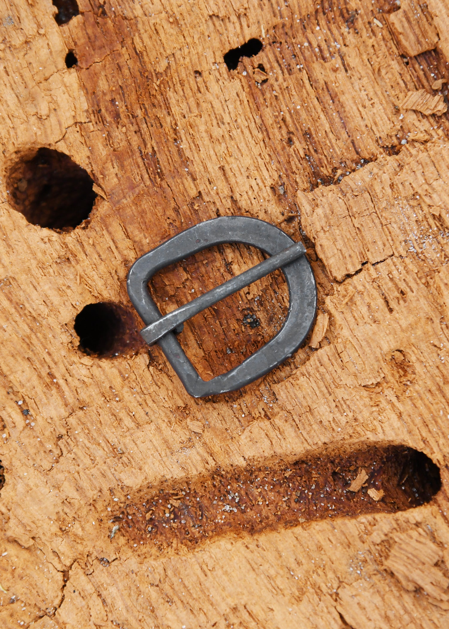 Imagen única de: Hebilla De Acero Forjada A Mano Para Cinturones De Aprox. 17 Mm De Ancho.