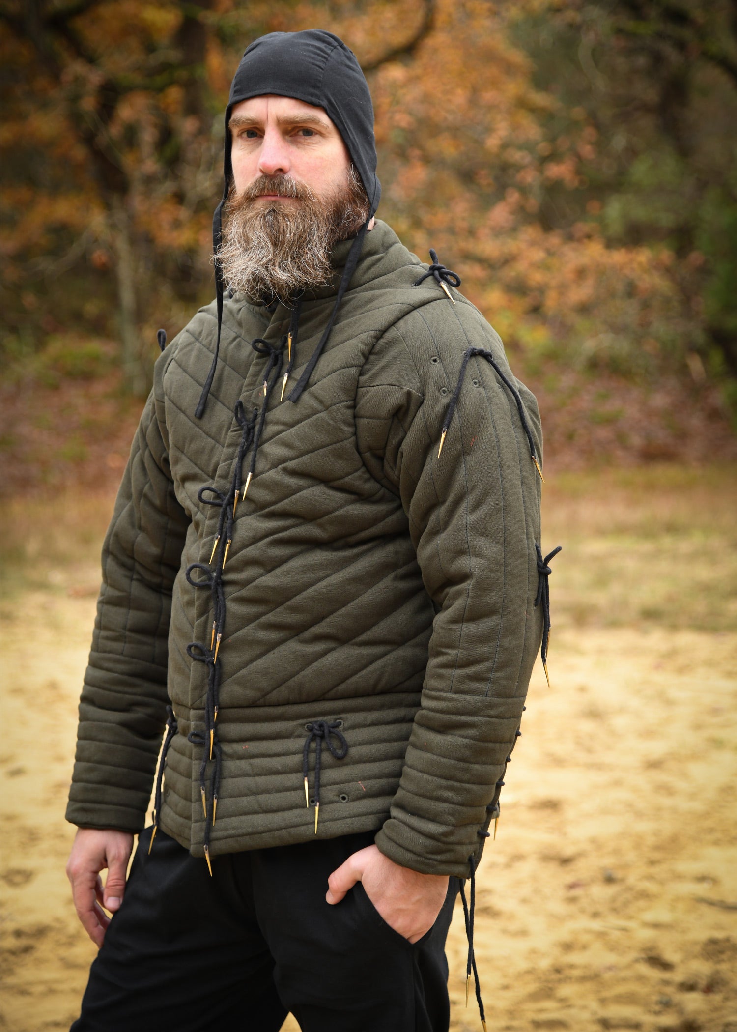 Imagen única de: Chaqueta Armadura Con Nidos, Verde Oliva Oscuro - Negro