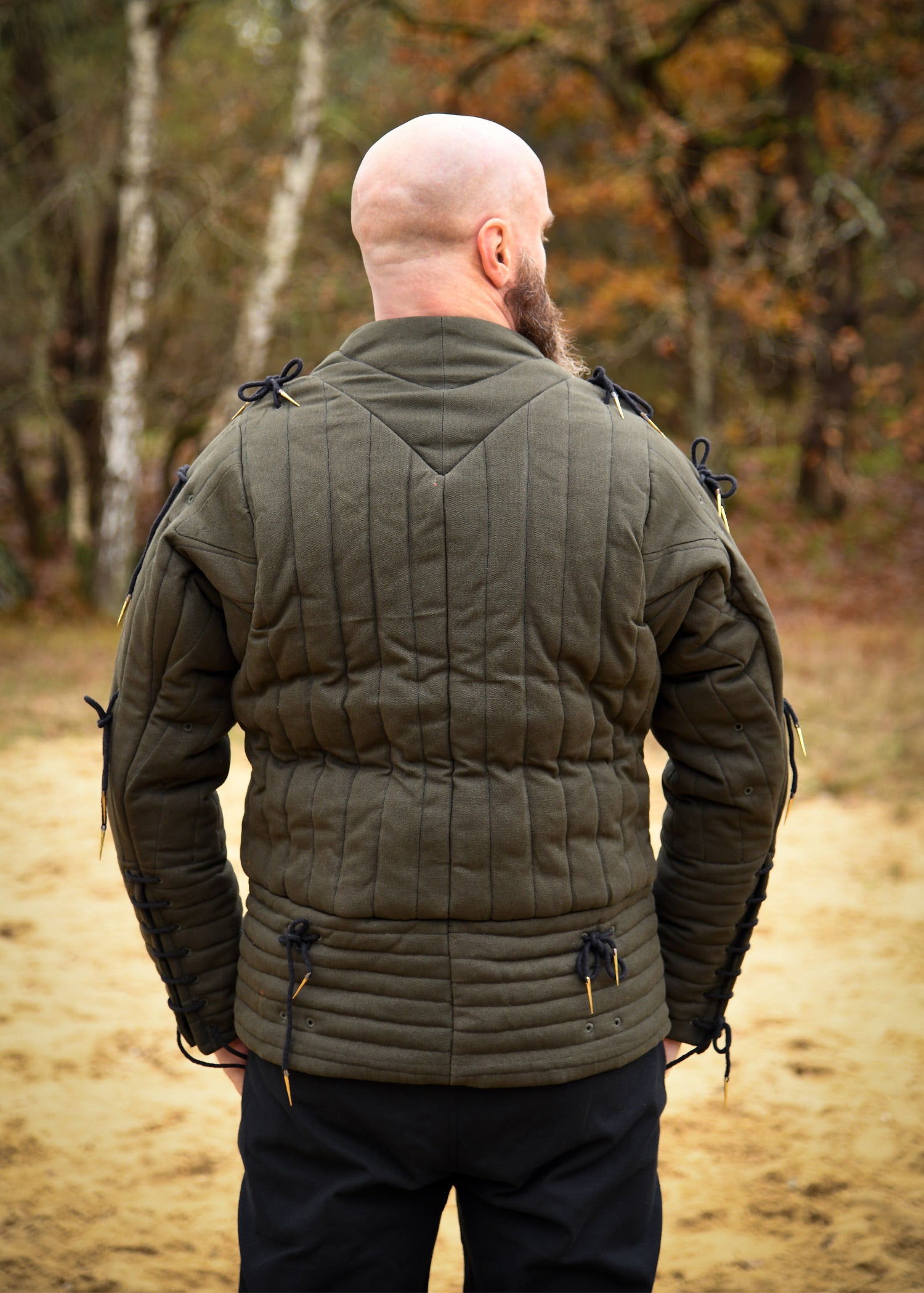 Imagen única de: Chaqueta Armadura Con Nidos, Verde Oliva Oscuro - Negro