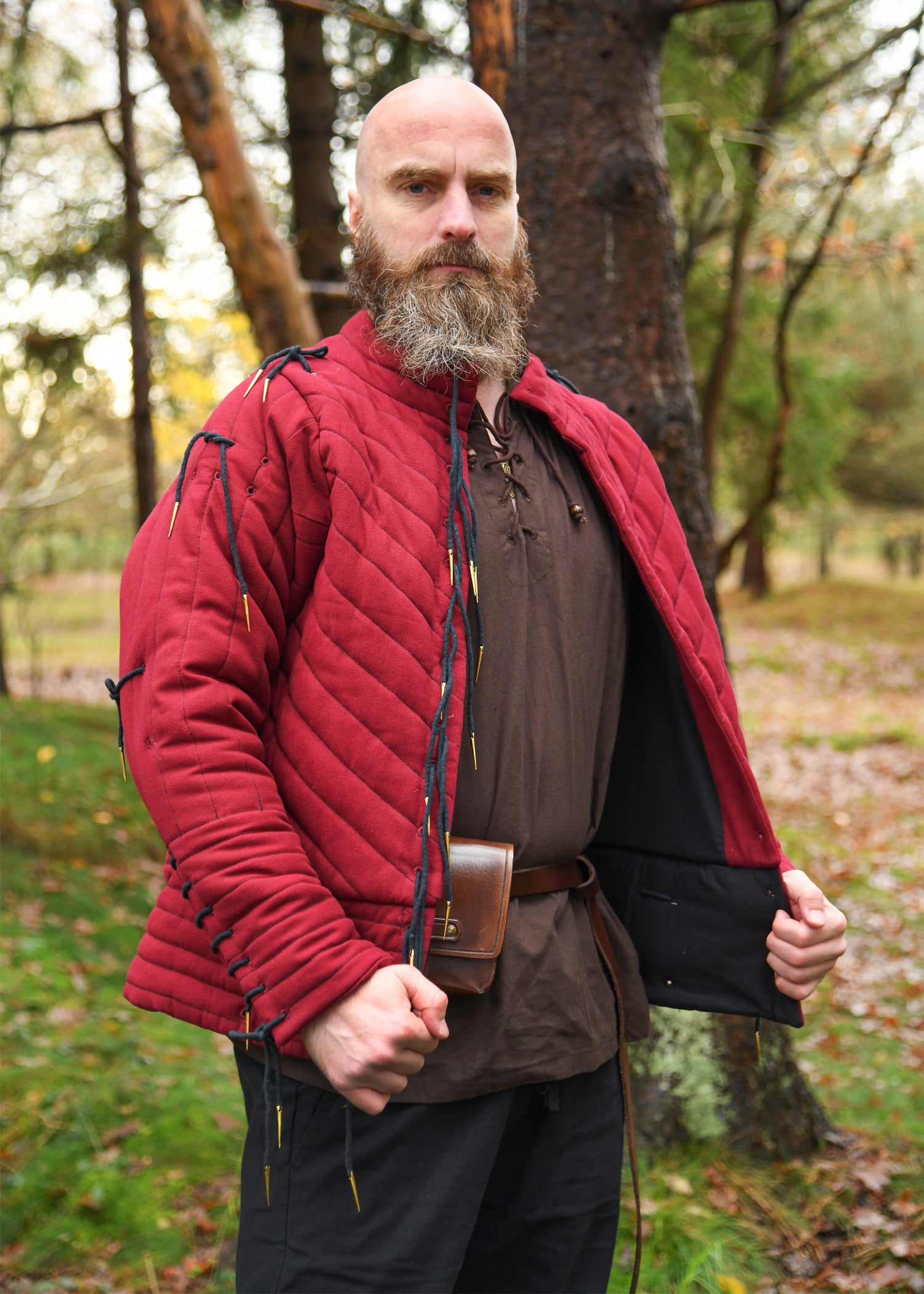 Imagen única de: Chaqueta Armadura Con Nidos, Rojo Vino - Negro