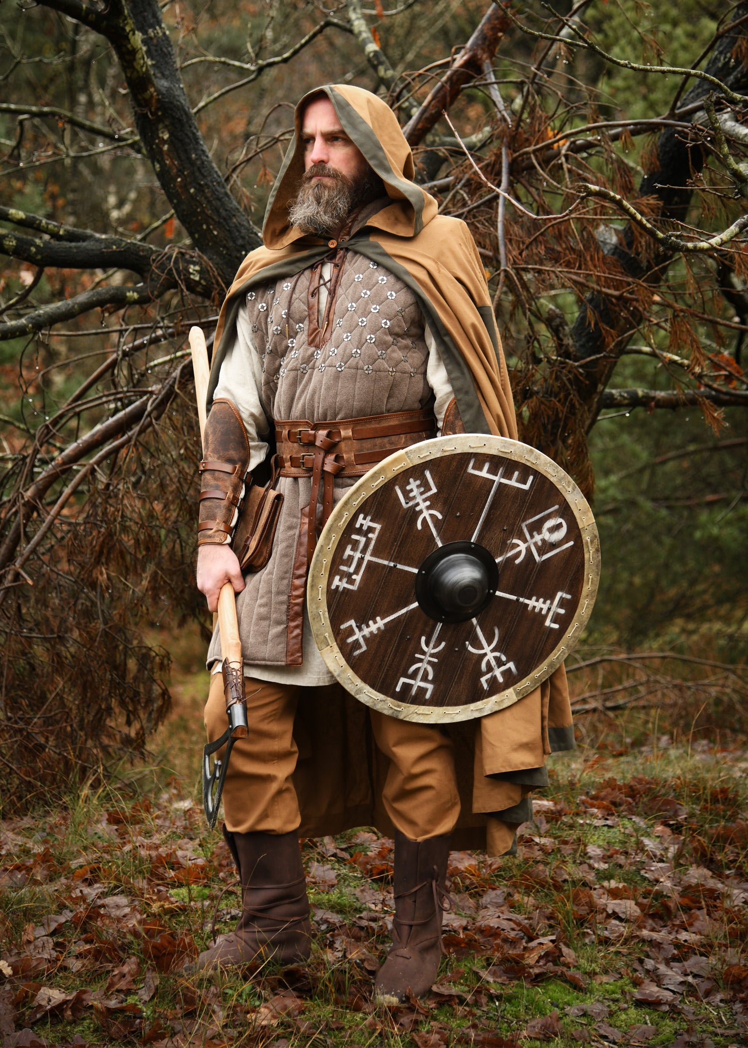 Imagen única de: Gambesón Sin Mangas Con Detalles Hechos A Mano, Marrón