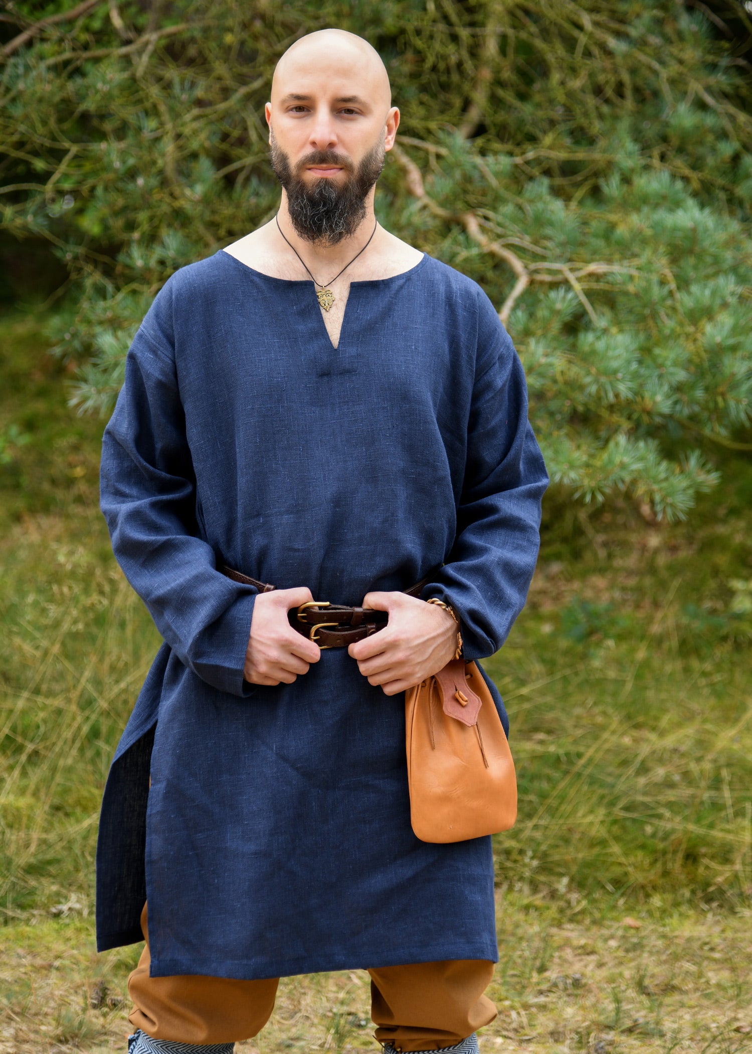Imagen única de: Túnica Medieval De Lino, Azul Oscuro