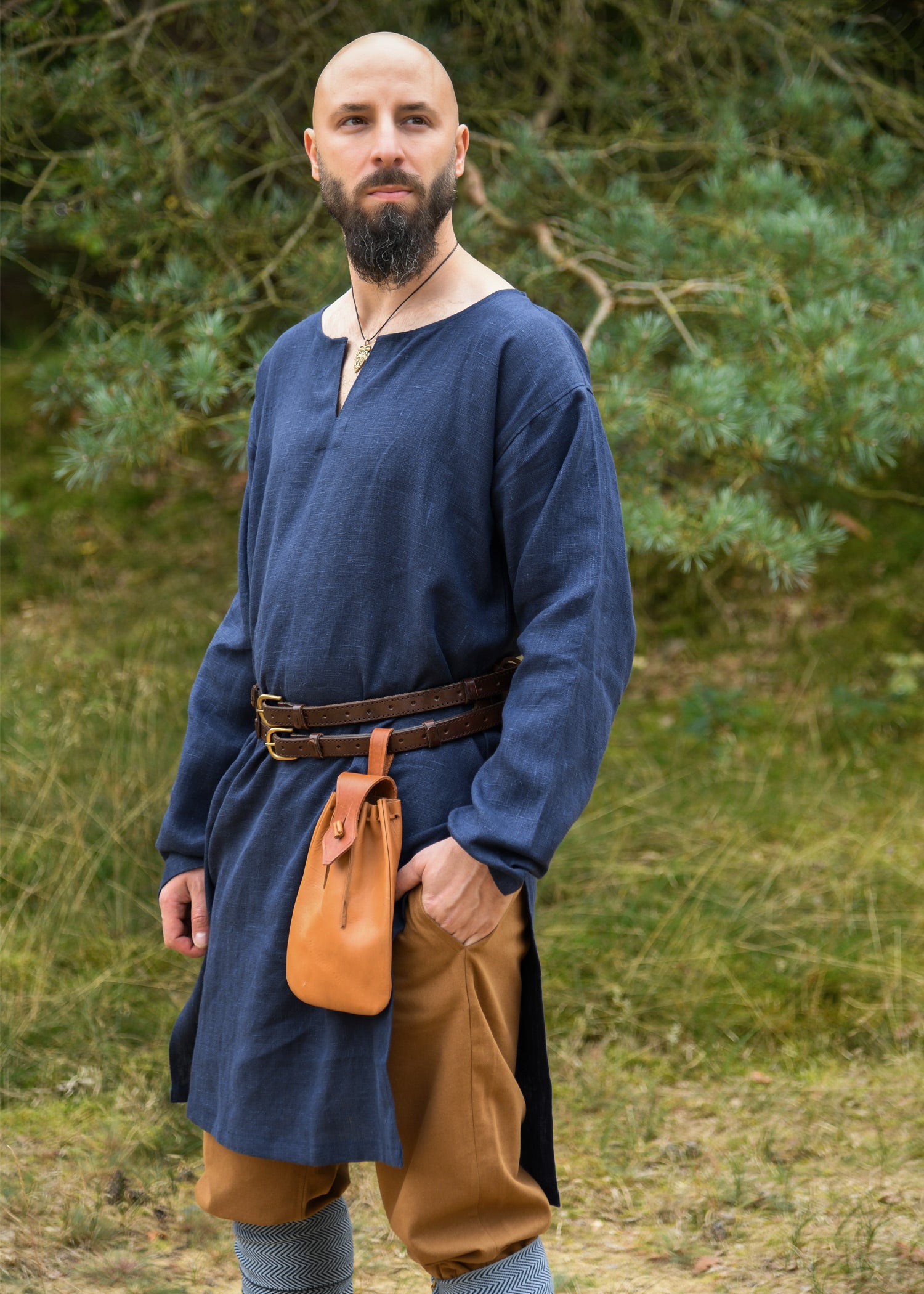Imagen única de: Túnica Medieval De Lino, Azul Oscuro