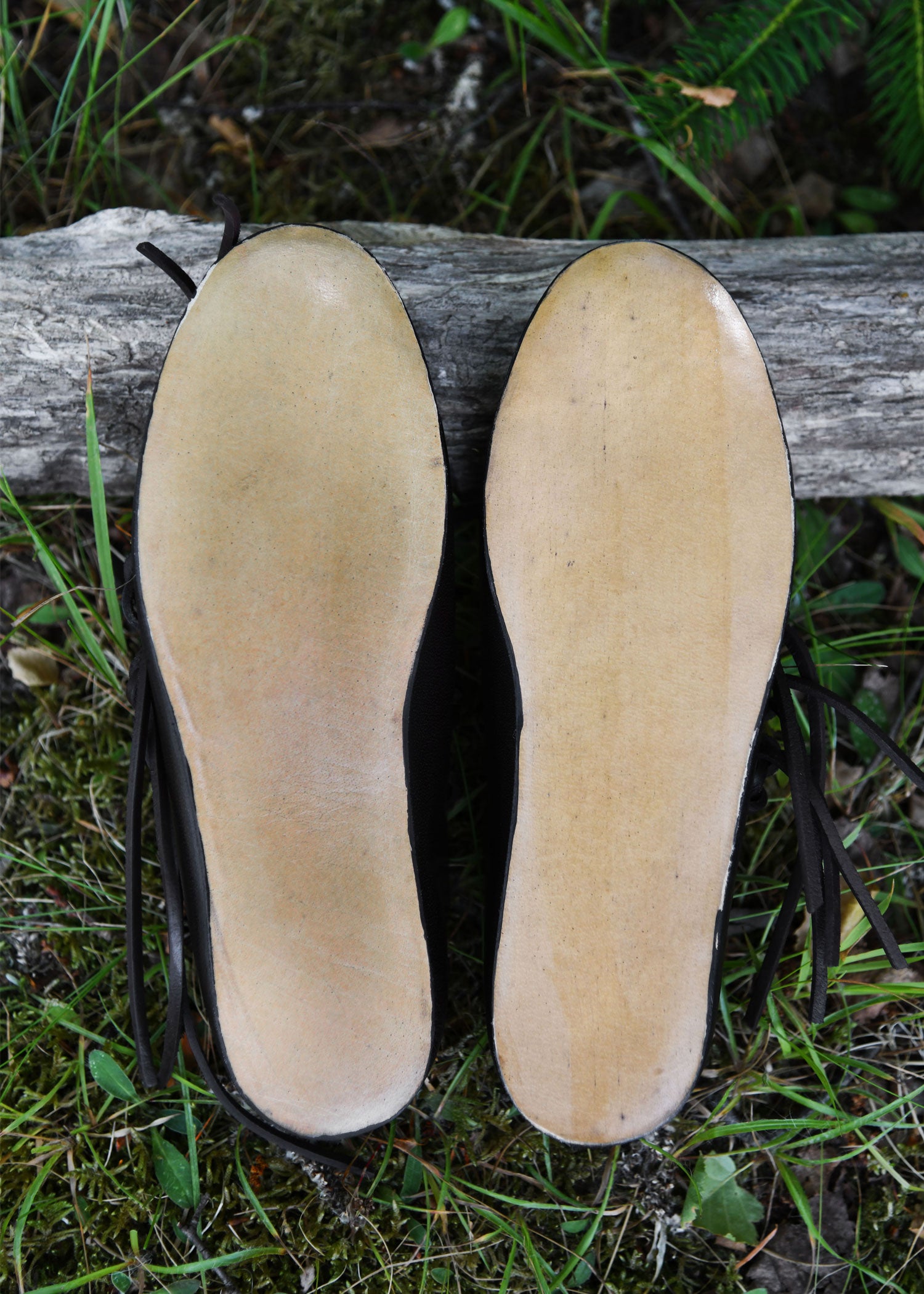 Imagen única de: Zapato Con Cordones Para Mujer, Baja Edad Media