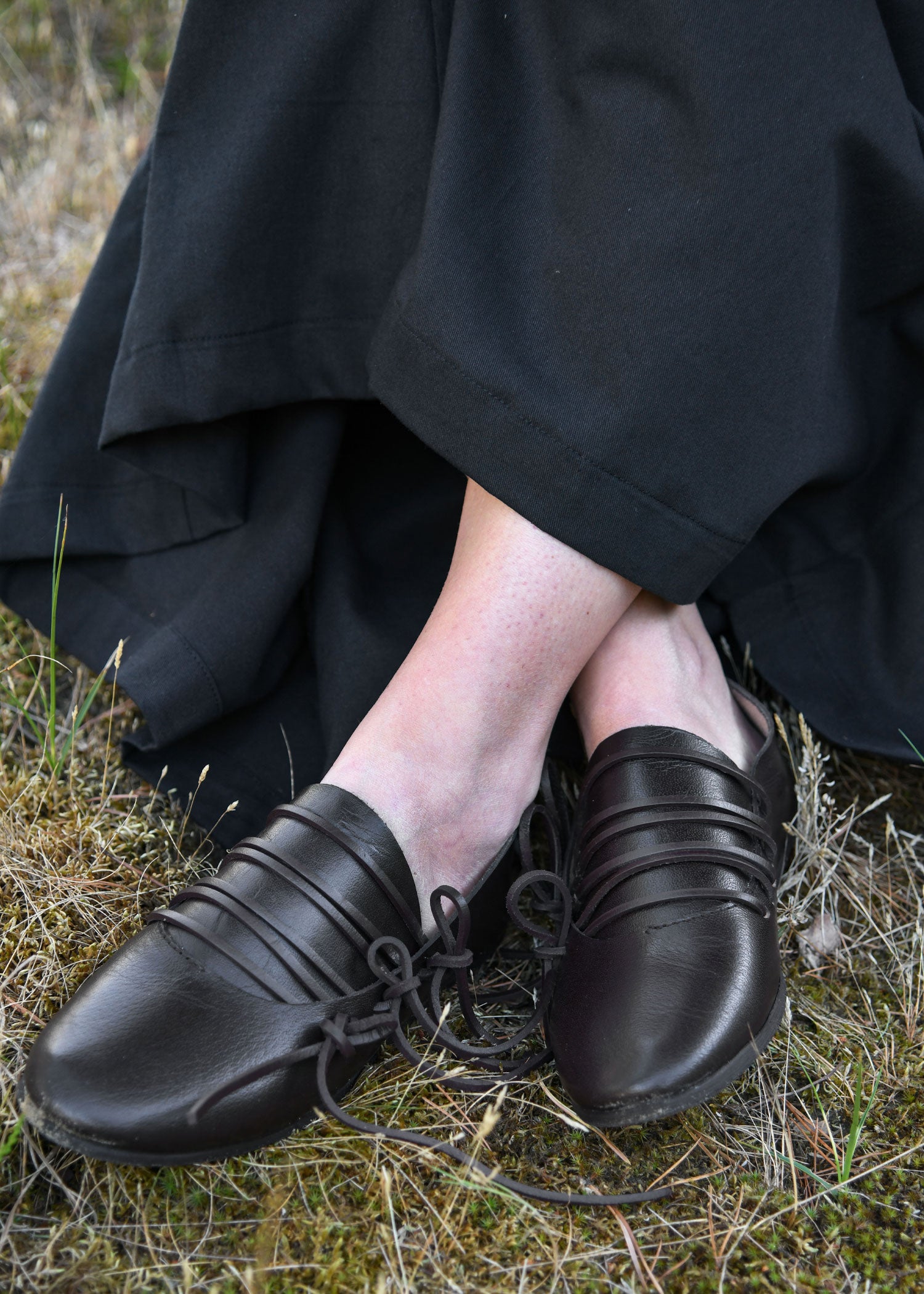 Imagen única de: Zapato Con Cordones Para Mujer, Baja Edad Media