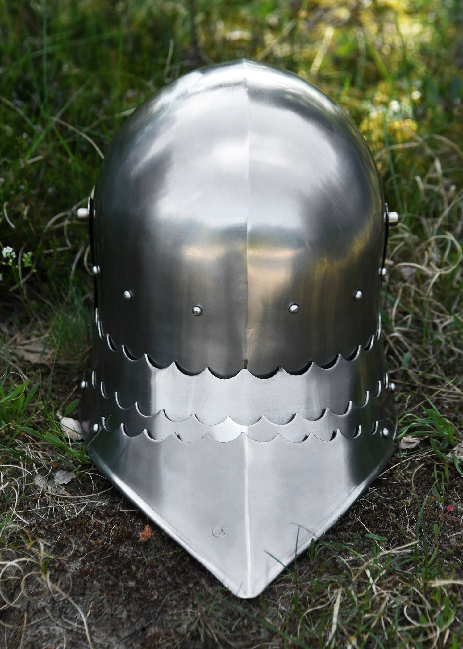 Imagen única de: Sallet Gótico, Ca. 1480, Acero De 2 Mm.