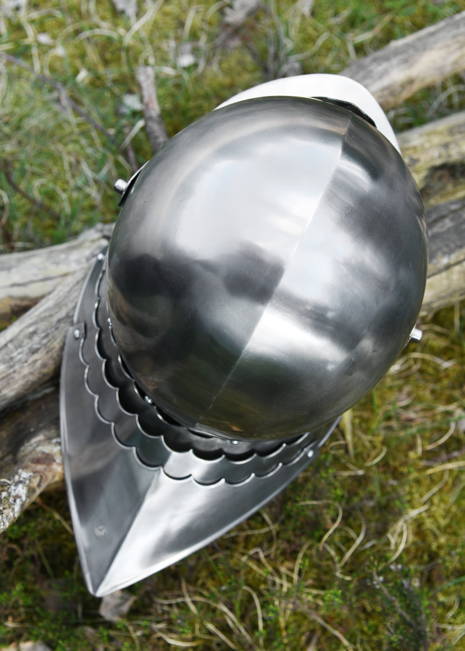 Imagen única de: Sallet Gótico, Ca. 1480, Acero De 2 Mm.