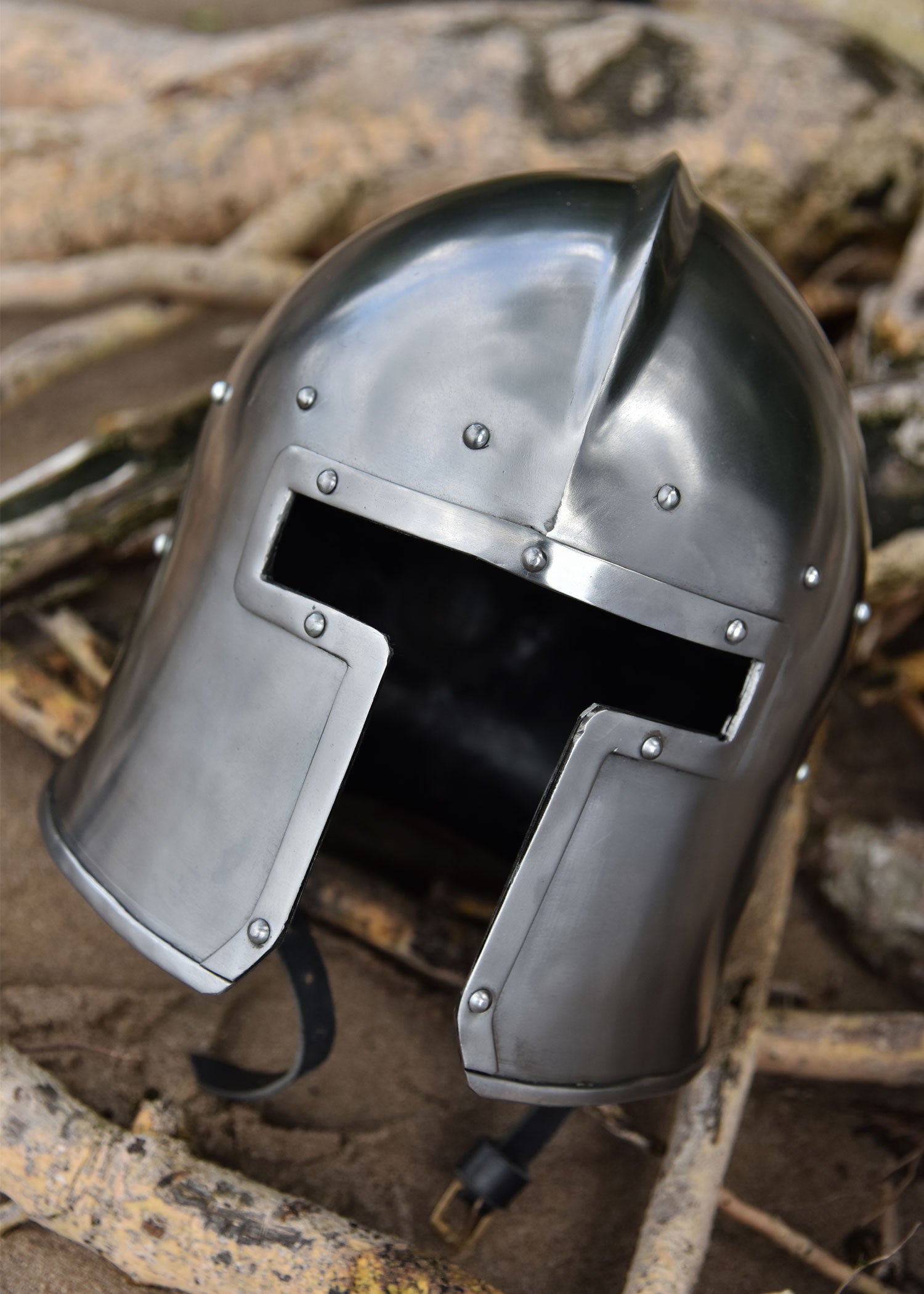 Imagen única de: Barbuta Italiana, Hacia 1440, Acero De 2 Mm