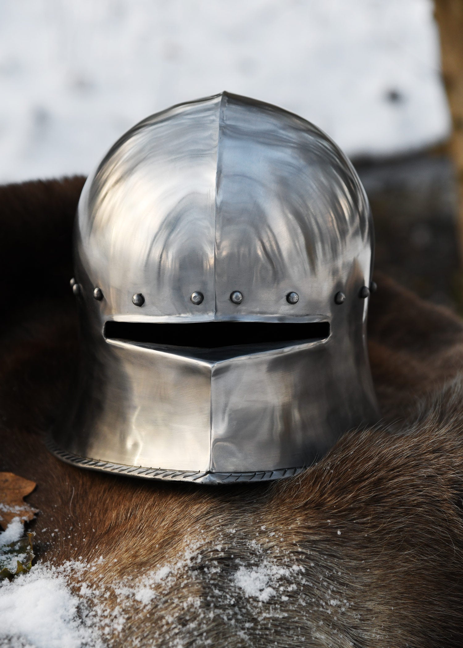 Imagen única de: Schaller Alemán, Ca. 1480, Casco De Combate, Varios Tamaños.