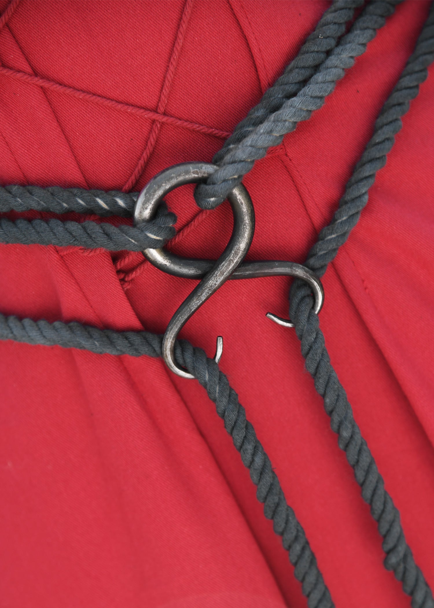 Imagen única de: Gran Cruz Troll De Acero