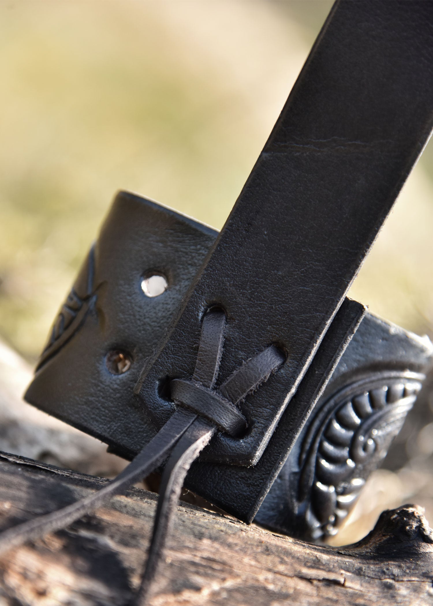 Imagen única de: Porta Cuernos De Cuero Para Cuerno Para Beber, Dragón En Relieve, Estilo Gelatina, Negro