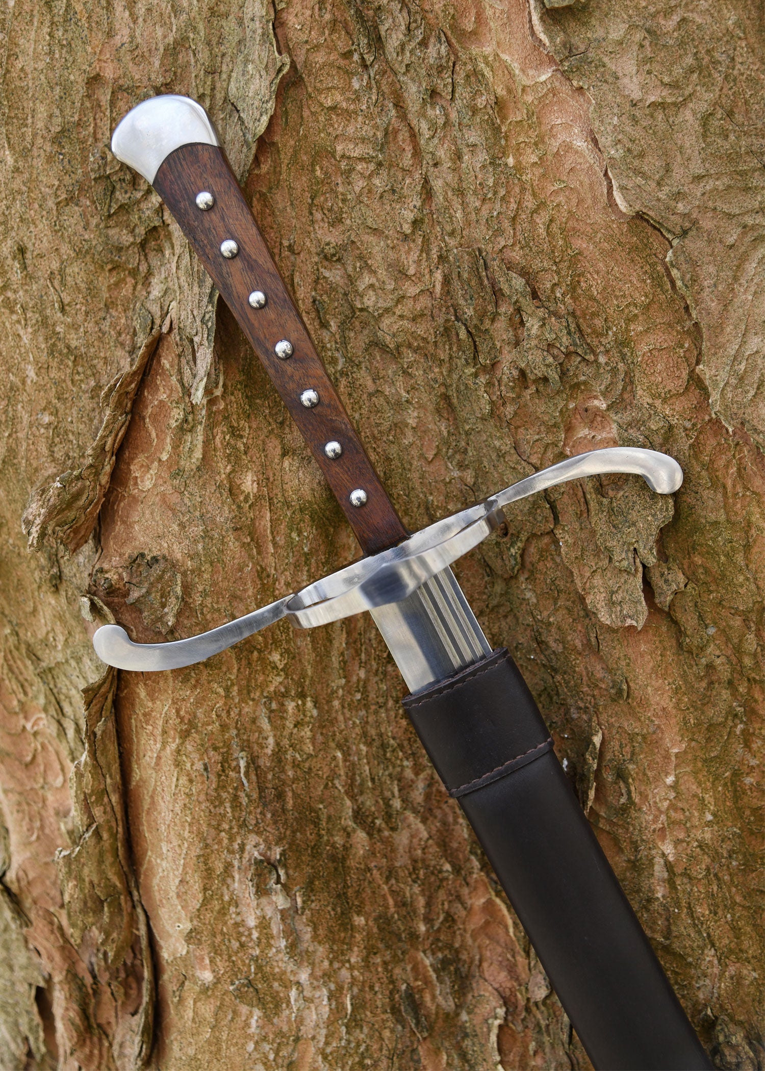 Cuchillo Largo Con Funda De Cuero, Hacia 1510 3