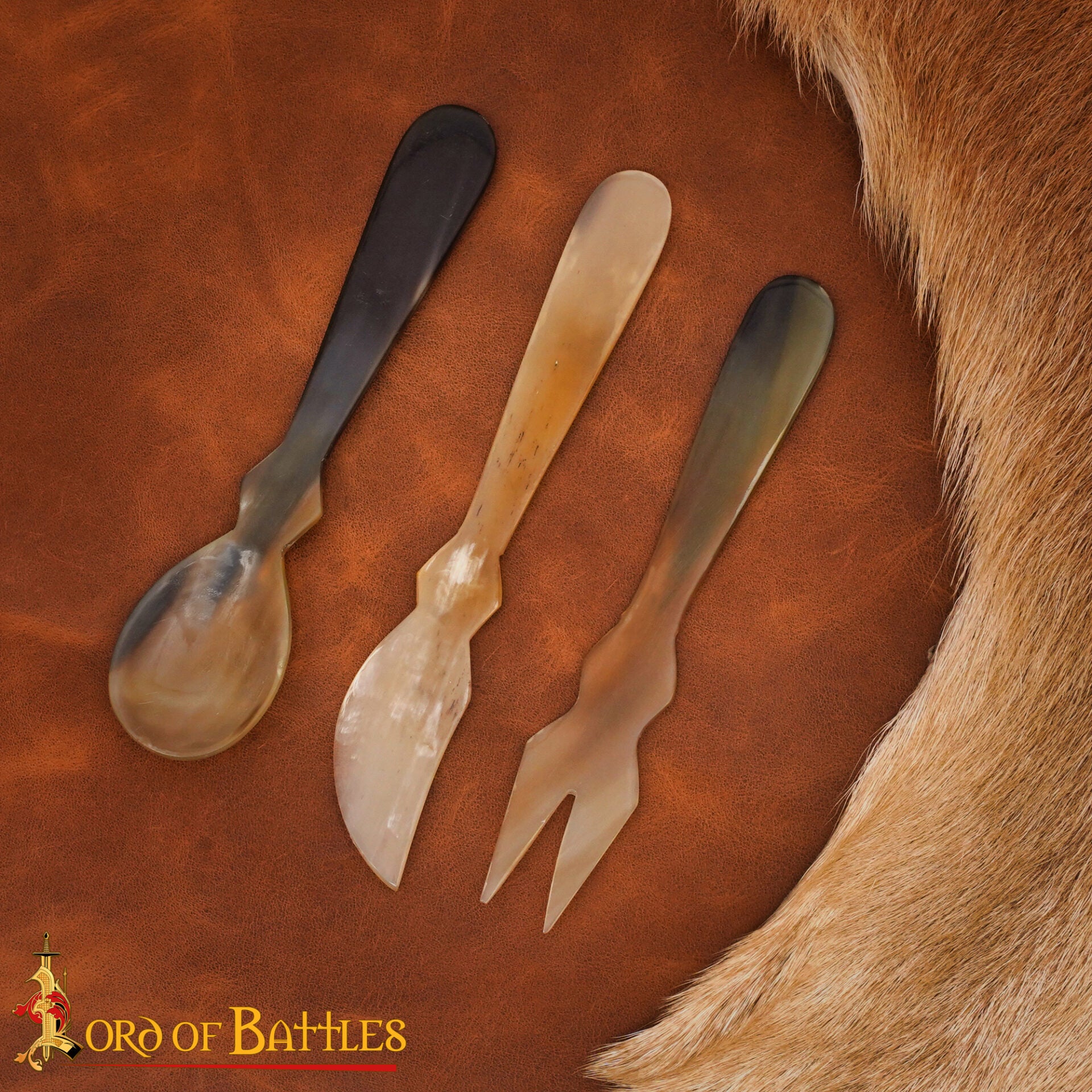 Imagen única de: Juego de Cubiertos Medievales de Cuerno - Cuchara, Tenedor y Cuchillo Tallados a Mano