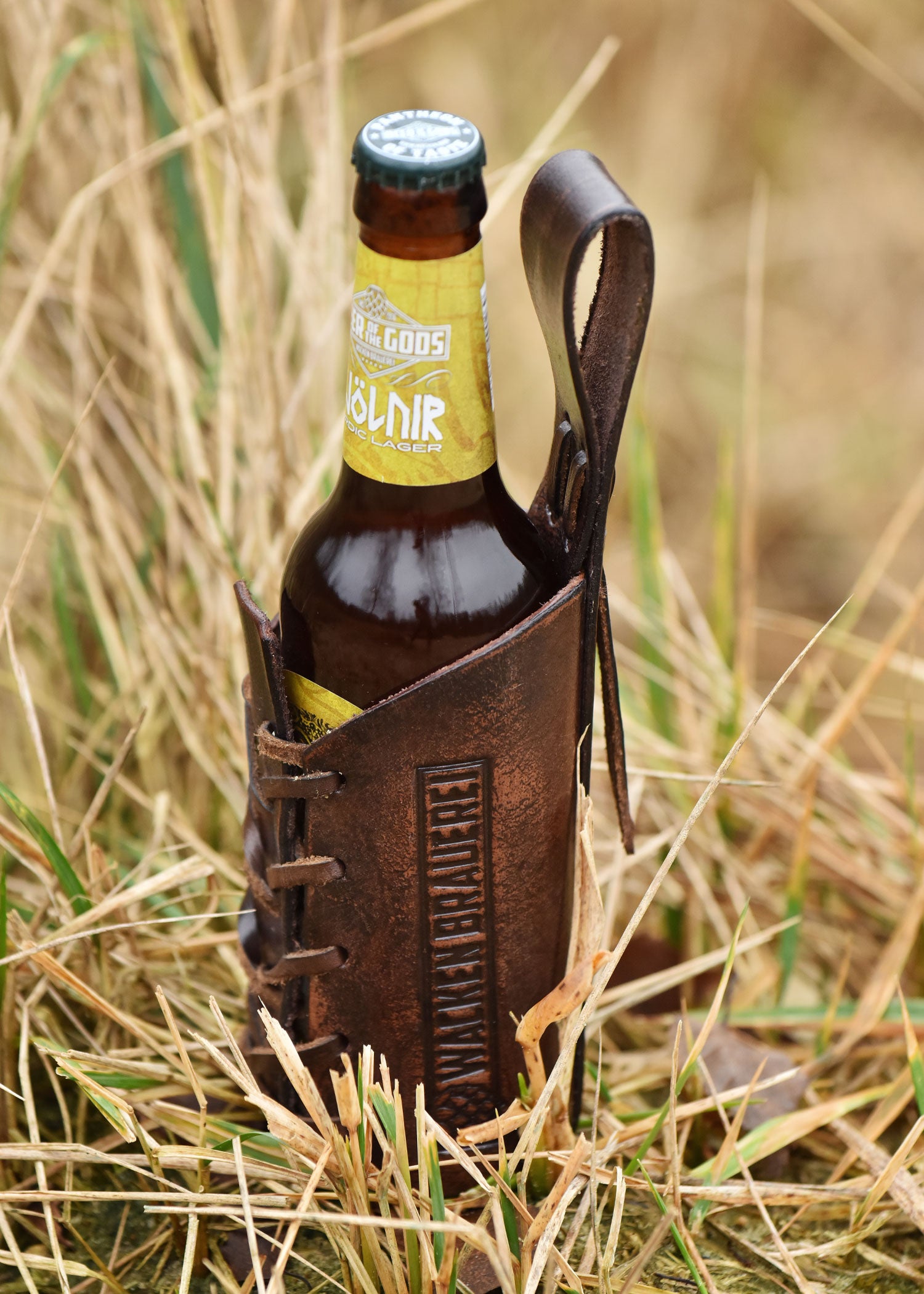 Imagen única de: Portacinturones De Cuero Para Botellas De 0,33L, Con Logo - Wacken Brewery