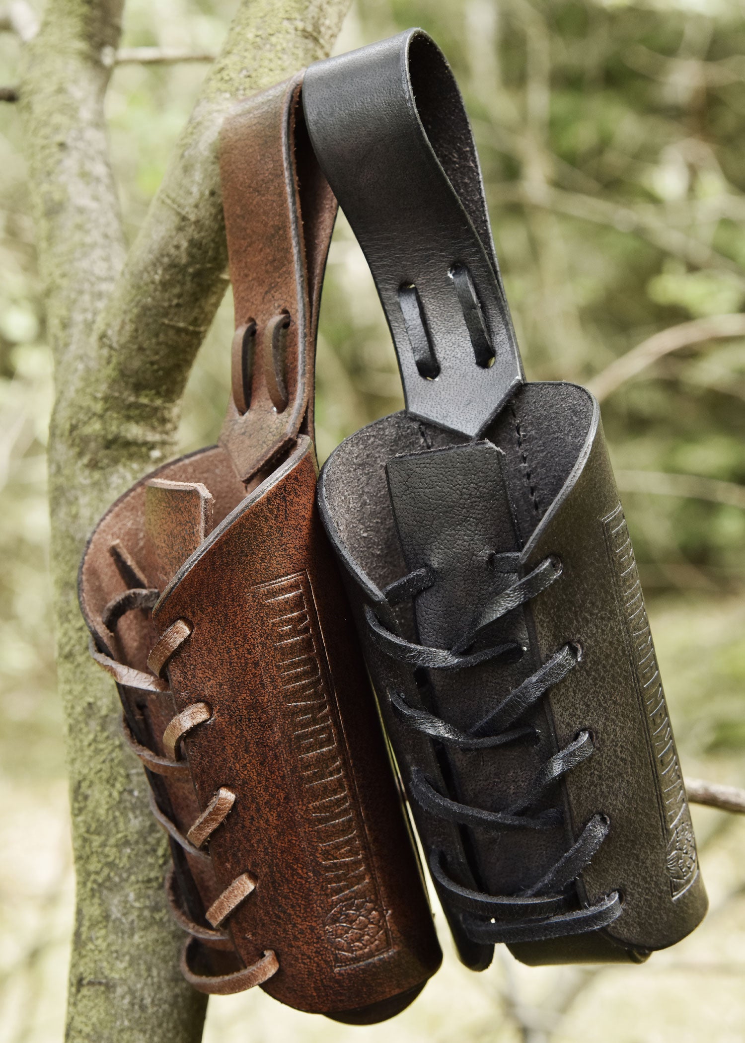 Imagen única de: Portacinturones De Cuero Para Botellas De 0,33L, Con Logo - Wacken Brewery