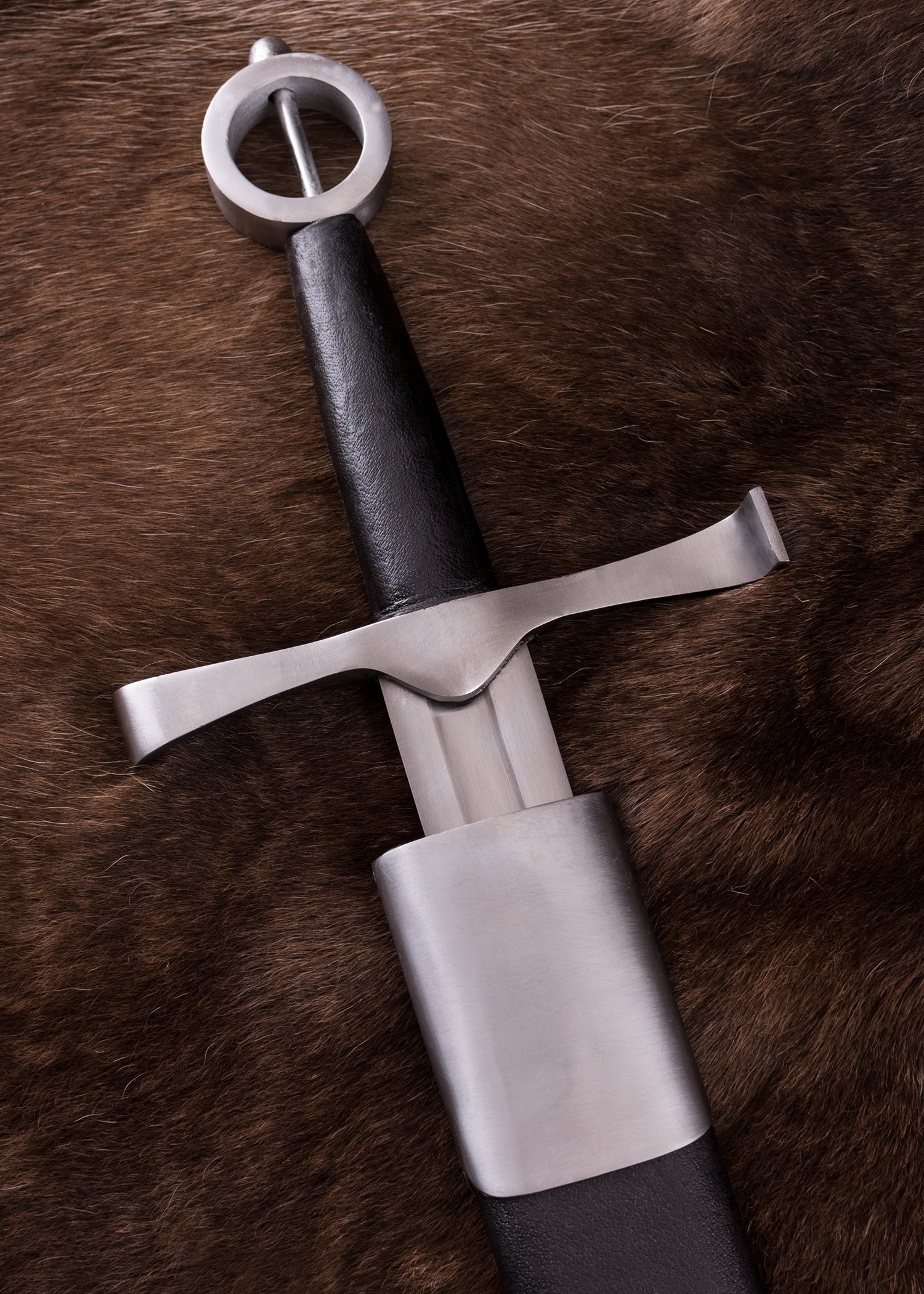 Imagen única de: Espada Irlandesa Con Pomo De Anillo, Incluida Vaina , Categoría-C