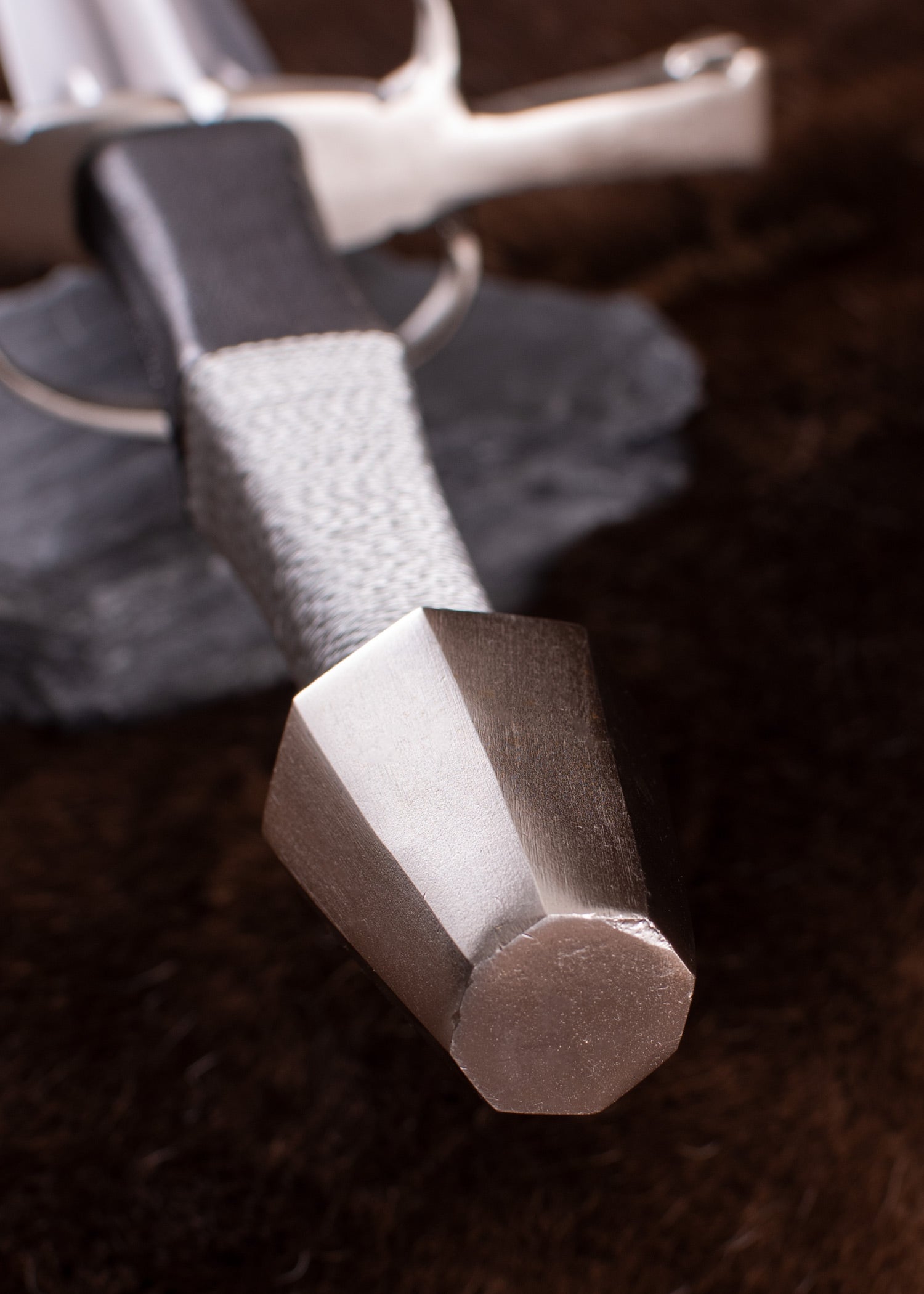 Imagen única de: Espada Larga Con Anillo Protector, Siglo Xv, Incluida Vaina , Categoría-C