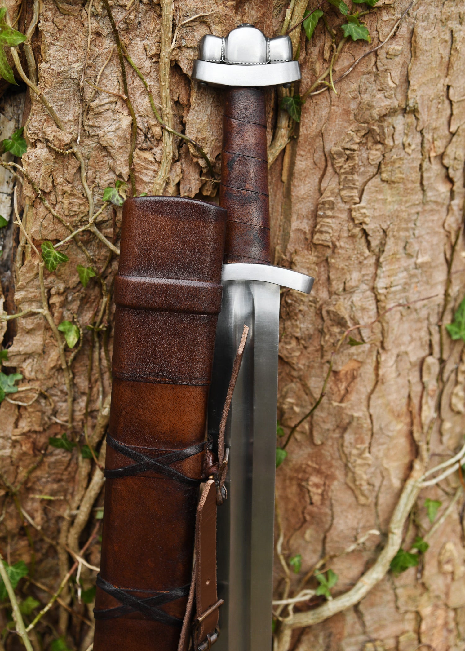 Imagen única de: Espada Vikinga Temprana Godfred Con Vaina , Categoría-C
