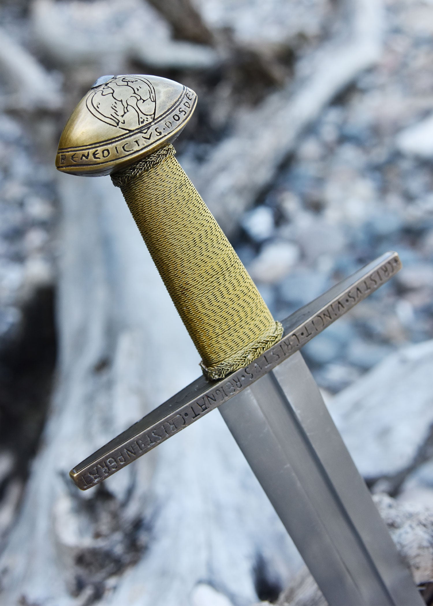 Imagen única de: Espada De Mauricio (Viena), Espada Imperial Con Vaina, Siglo Xii. Categoría-B
