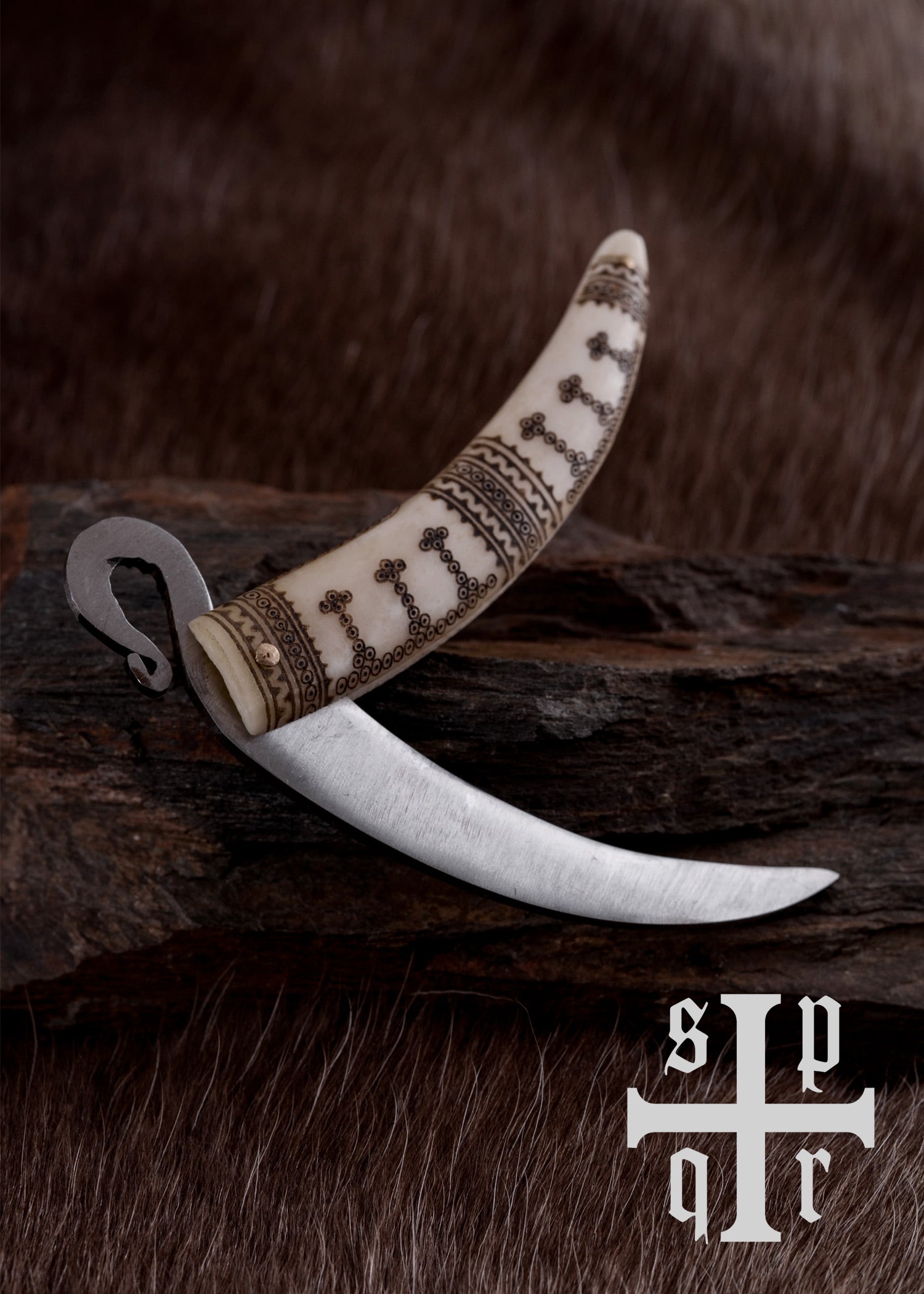 Imagen única de: Navaja Vikinga Fabricada En Acero Al Carbono Con Mango De Hueso.