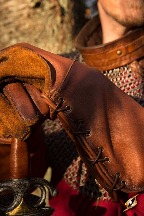 Imagen única de: Guantes De Halcón