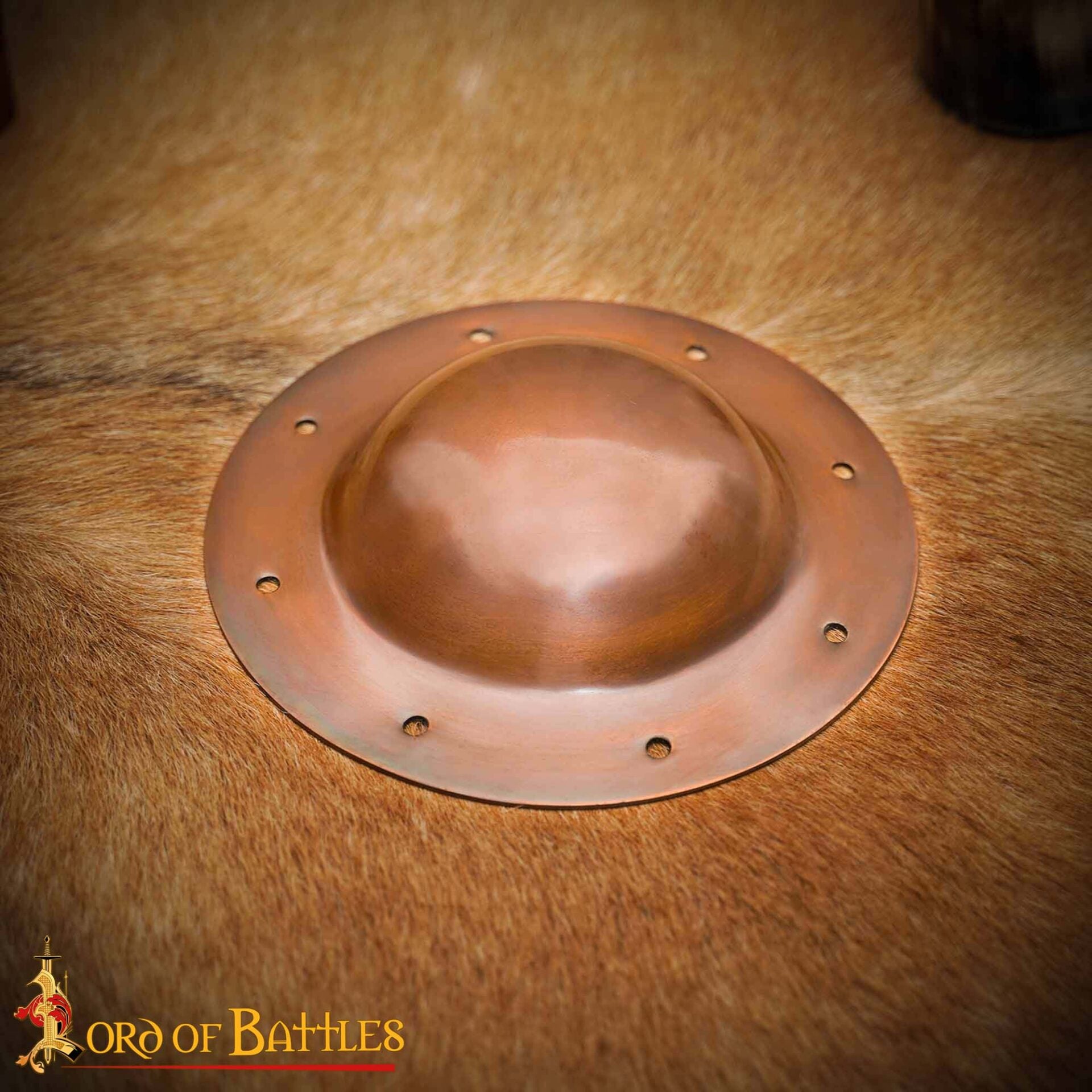 Imagen única de: Umbo de Jefe de Escudo Medieval Chapado en Cobre de Calibre 14 con Remaches