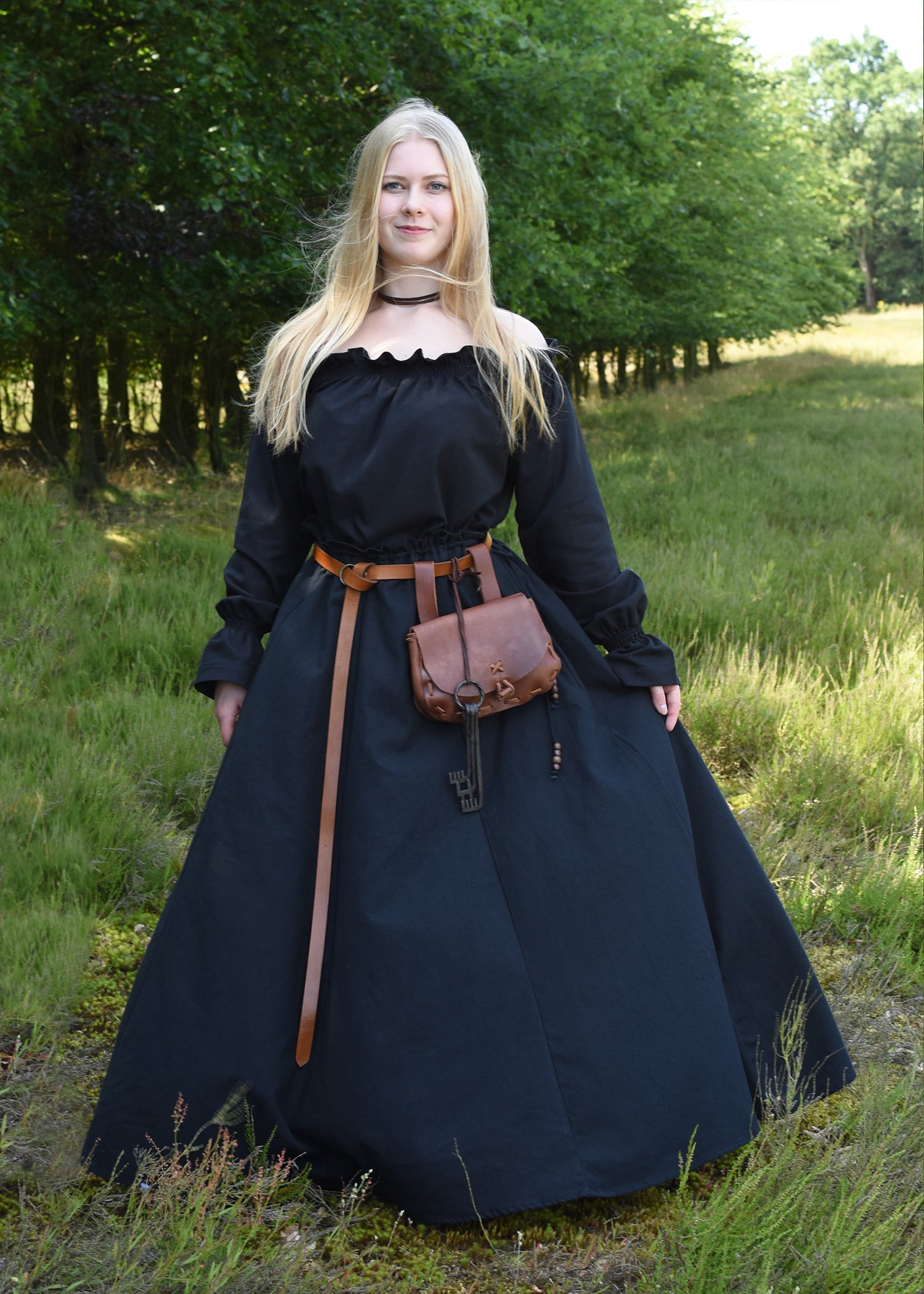 Imagen única de: Falda Medieval, De Vuelo, Negra