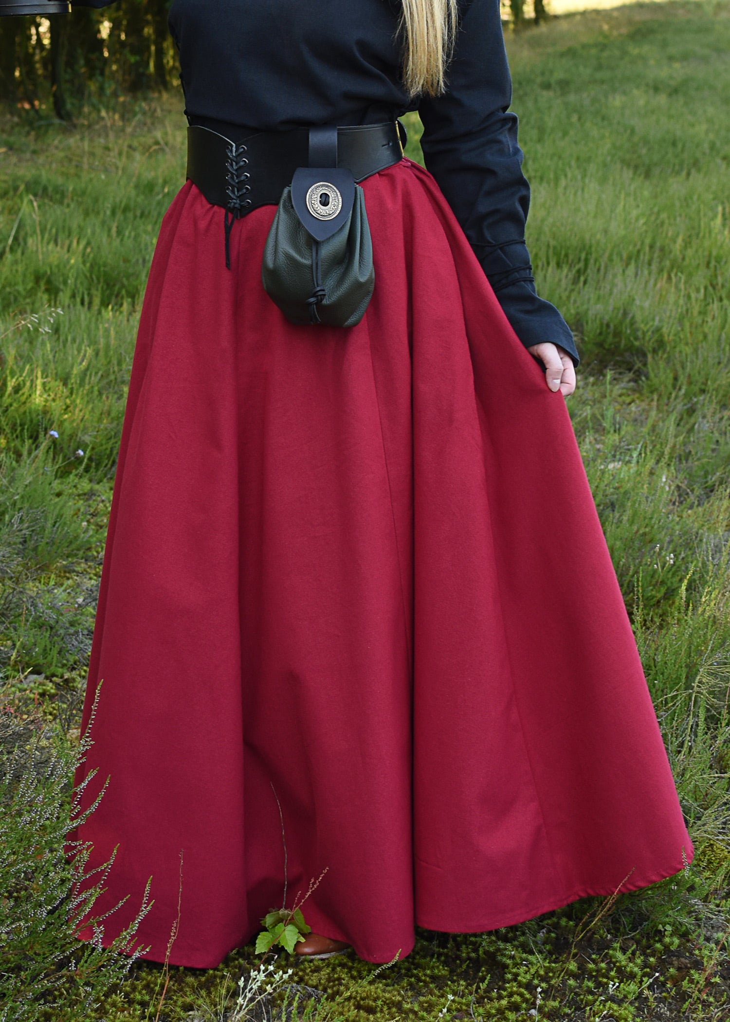 Imagen única de: Falda Medieval, De Vuelo, Roja
