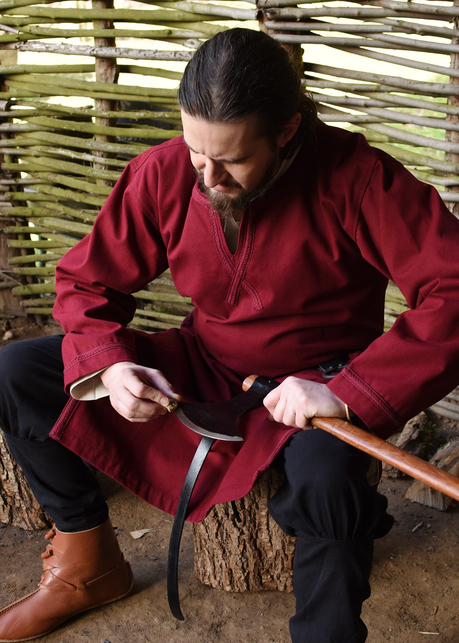 Imagen única de: Túnica Medieval Albrecht Con Ribete, Manga Larga, Rojo Vino
