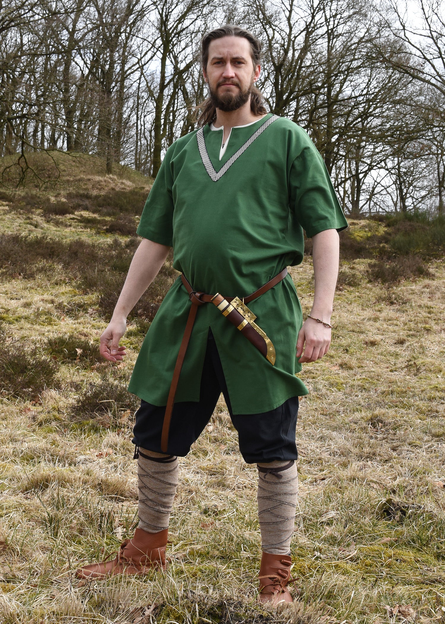 Imagen única de: Túnica Medieval Ailrik Con Borde, Mangas Cortas, Verde