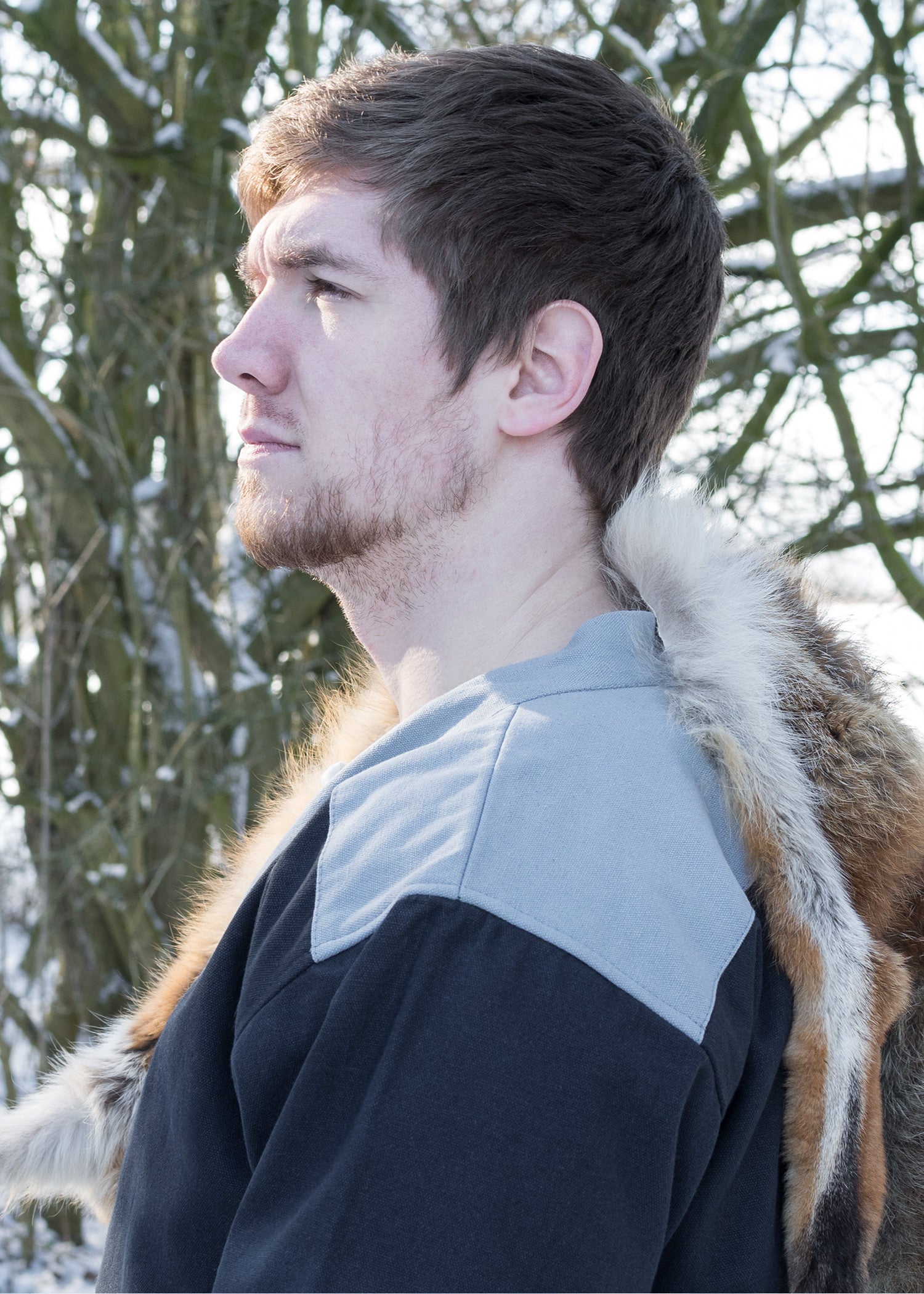 Imagen única de: Falda Con Solapa Bjorn, Abrigo Vikingo Con Borde, Azul Oscuro