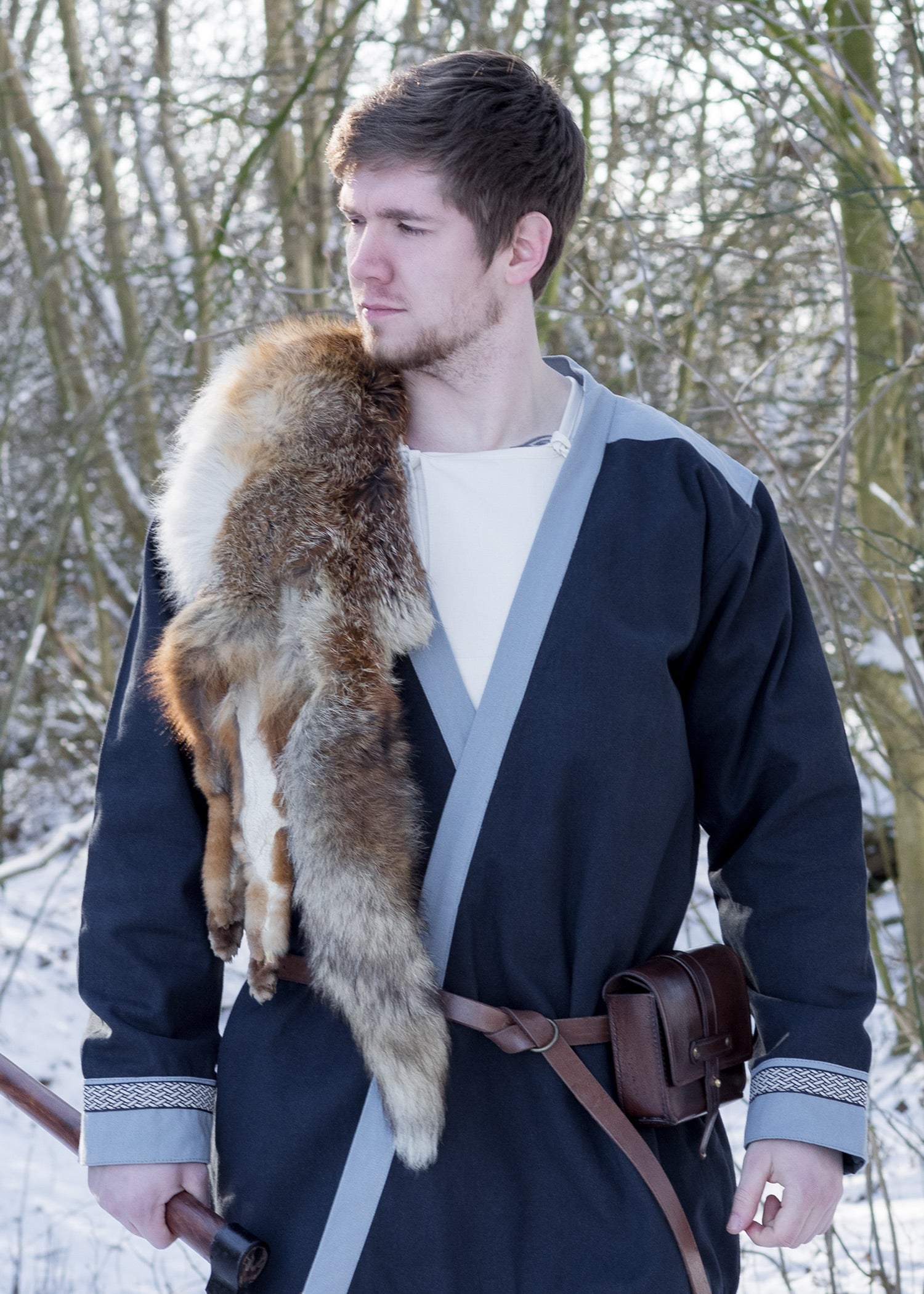 Imagen única de: Falda Con Solapa Bjorn, Abrigo Vikingo Con Borde, Azul Oscuro