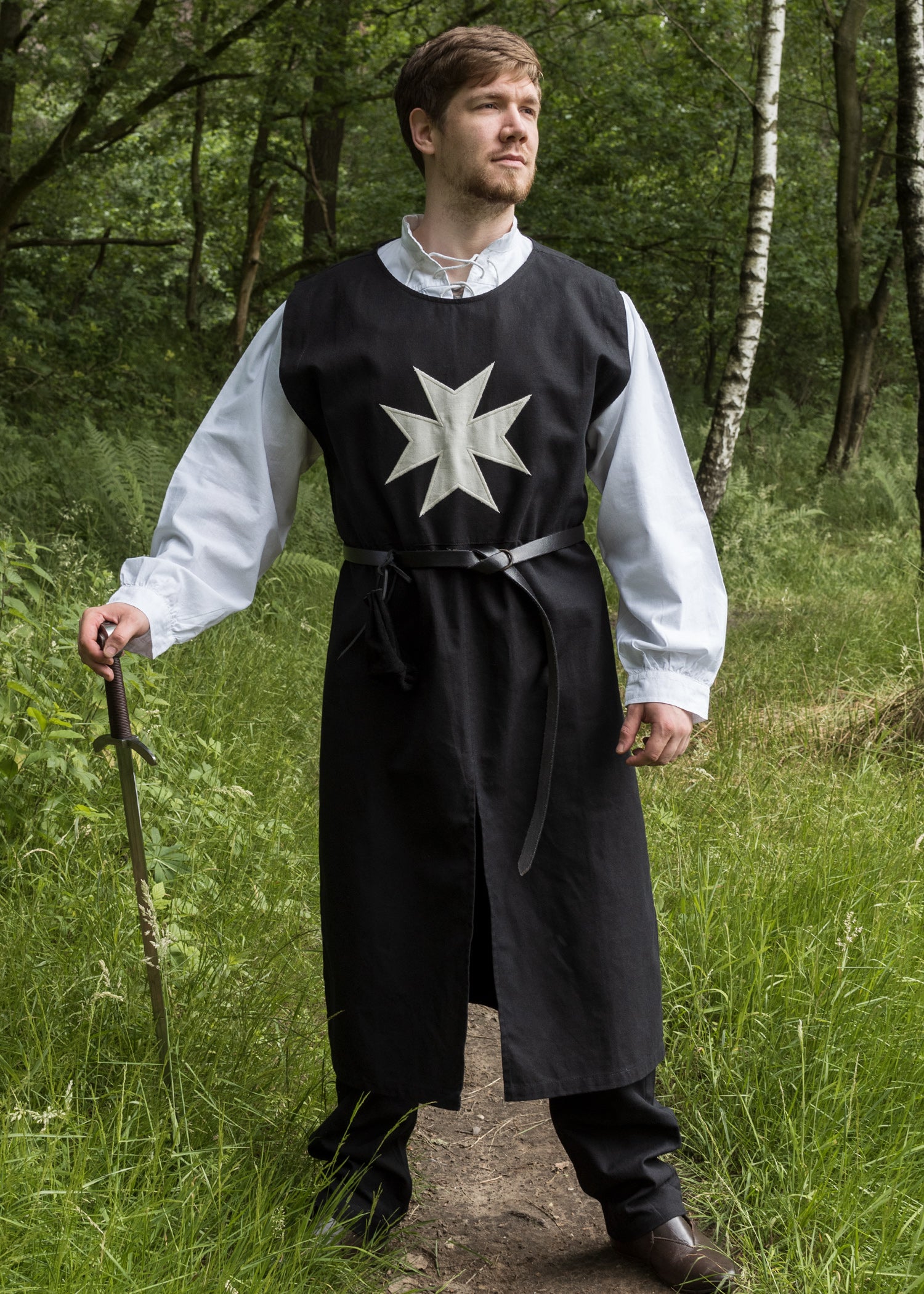 Imagen única de: Tabardo Medieval, Johanniter, Negro/natural