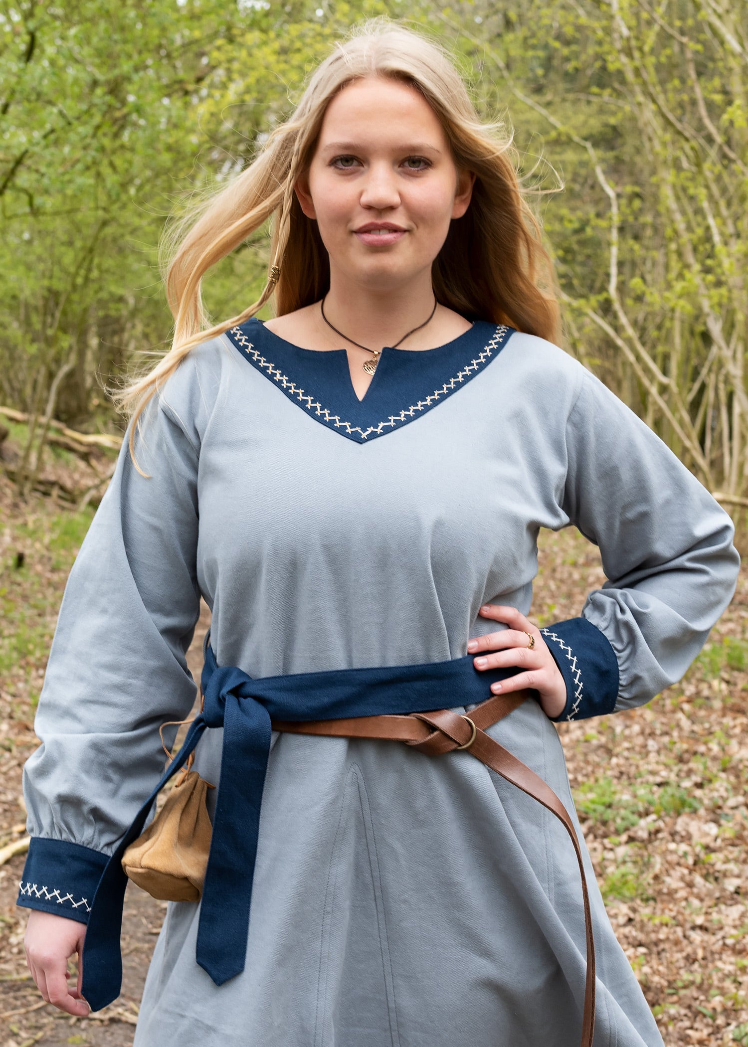 Imagen única de: Vestido Vikingo Jona, Azul-gris/azul