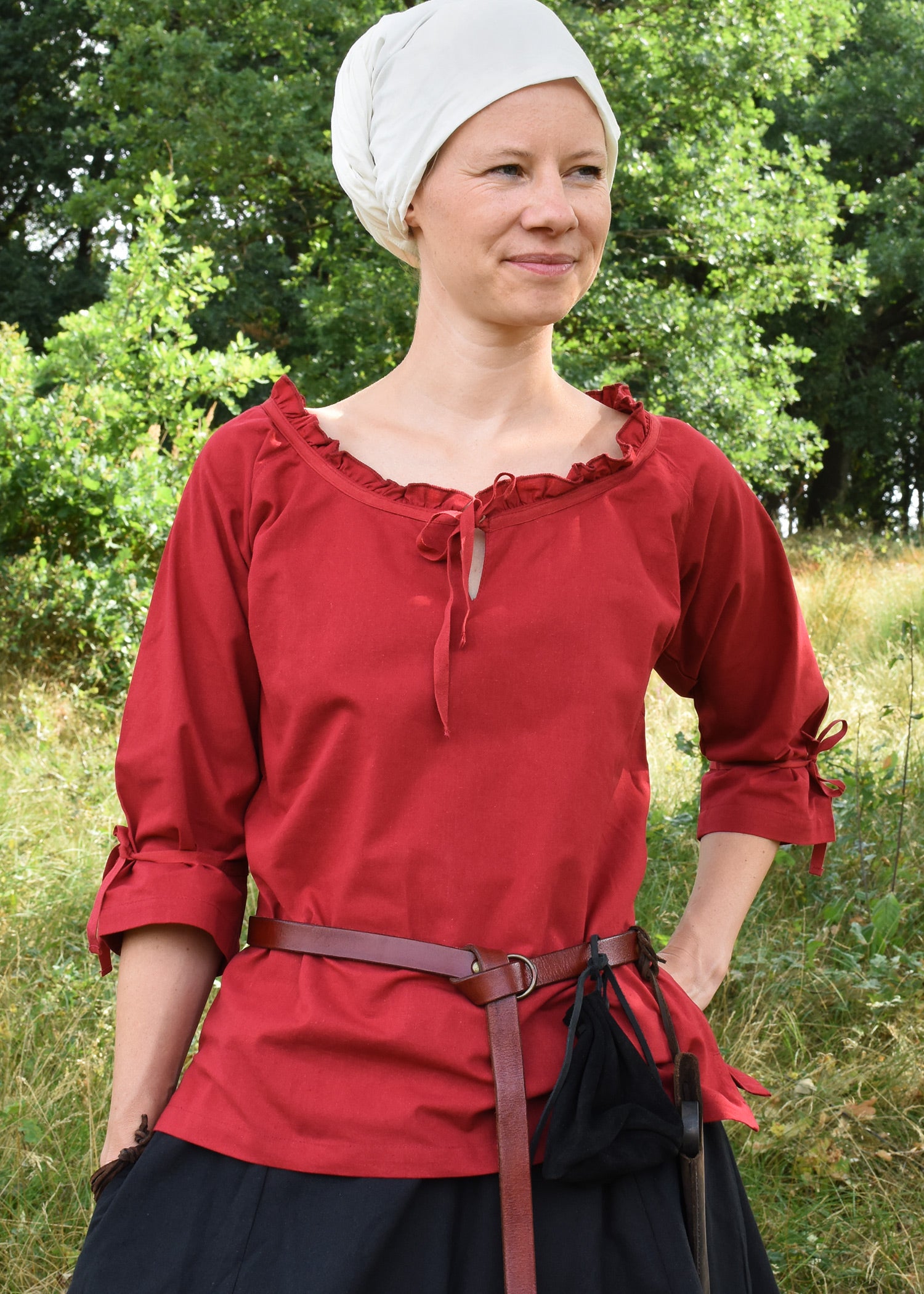 Imagen única de: Blusa Medieval Birga Con Mangas 3/4, Roja