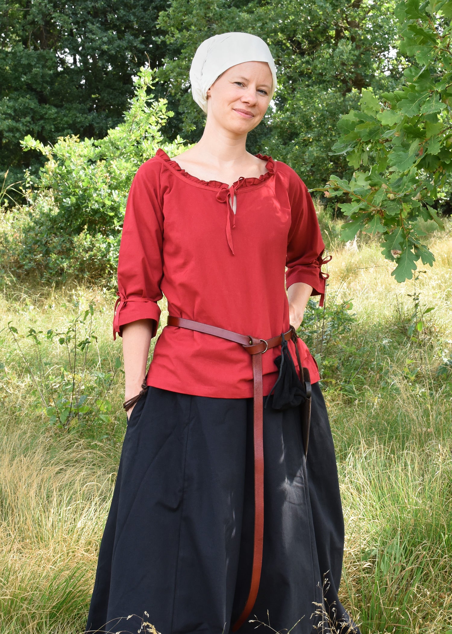 Imagen única de: Blusa Medieval Birga Con Mangas 3/4, Roja
