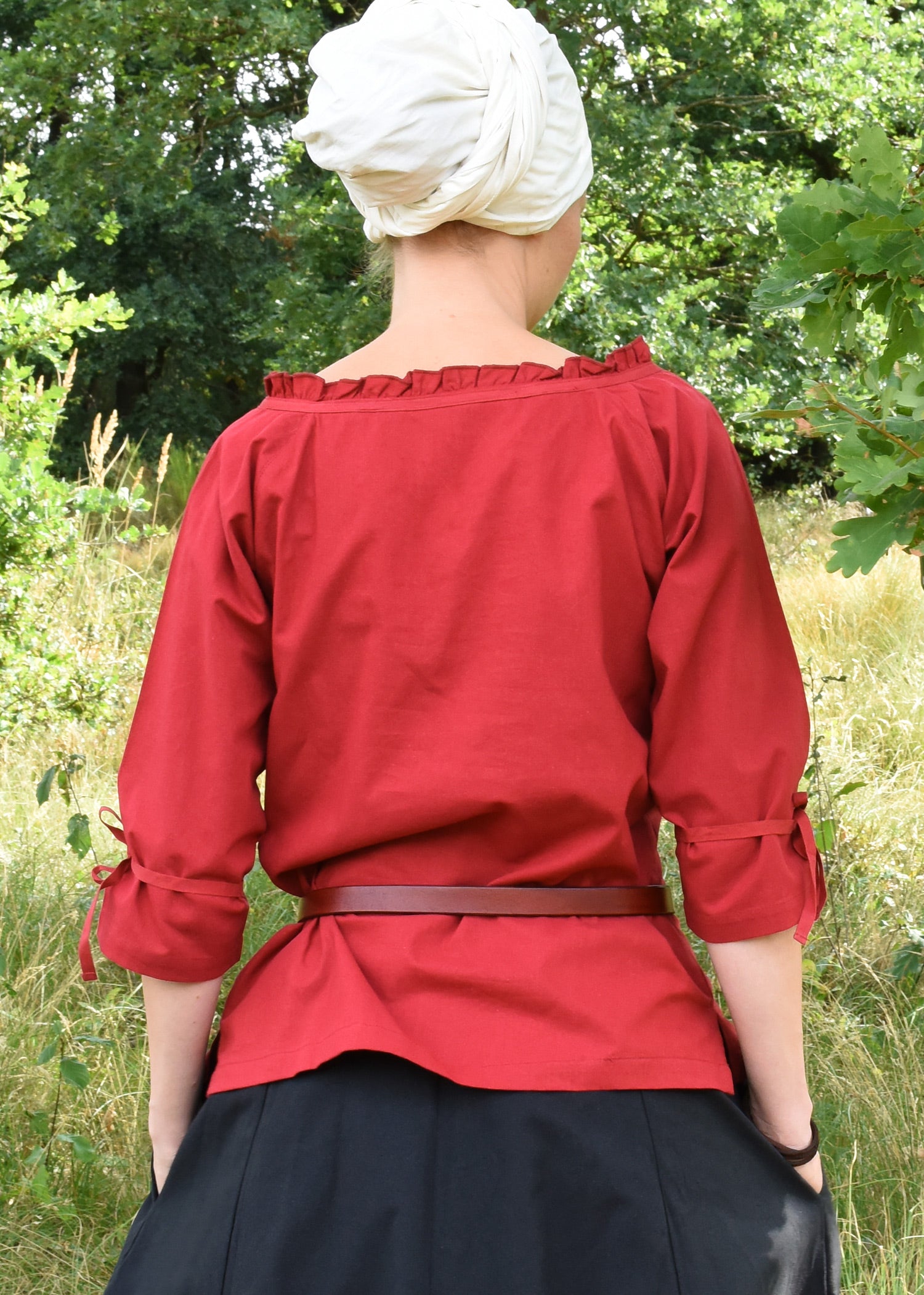 Imagen única de: Blusa Medieval Birga Con Mangas 3/4, Roja
